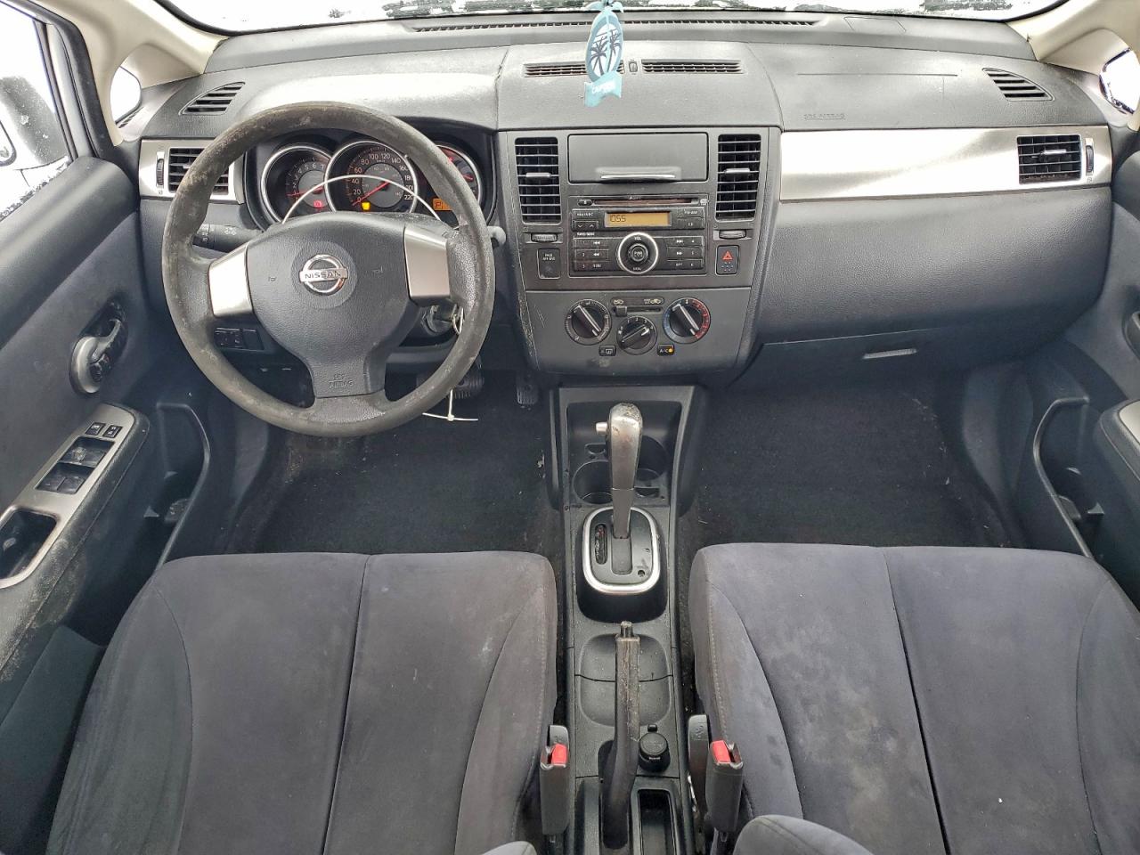 2008 Nissan Versa S Silver vin: 3N1BC13E68L401261