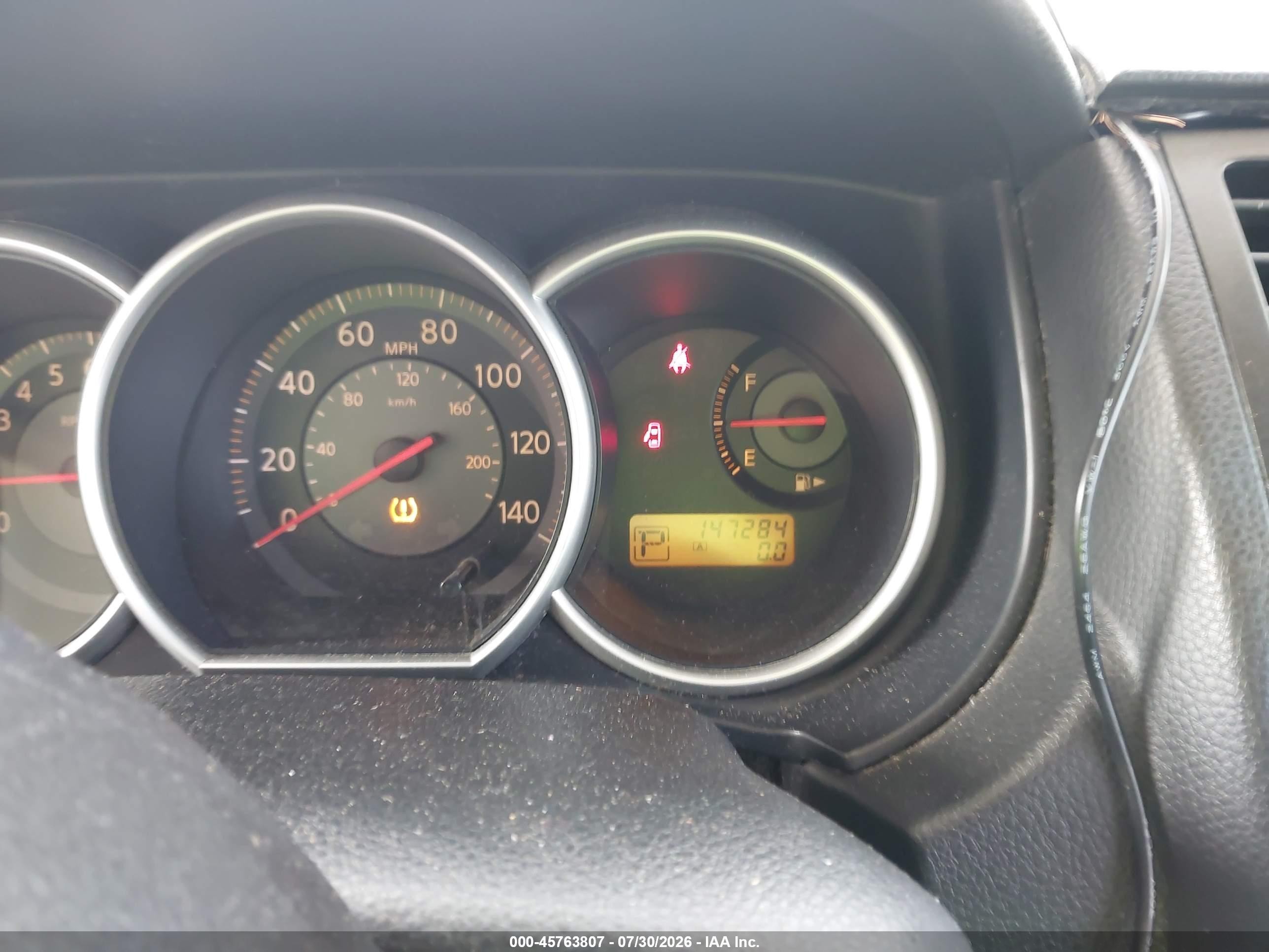 2008 Nissan Versa 1.8 S Silver vin: 3N1BC13E68L456681