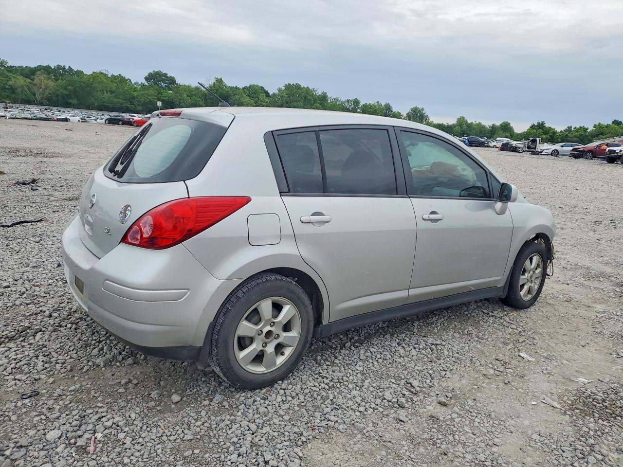 2009 Nissan Versa 1.8 S Silver vin: 3N1BC13E69L359899