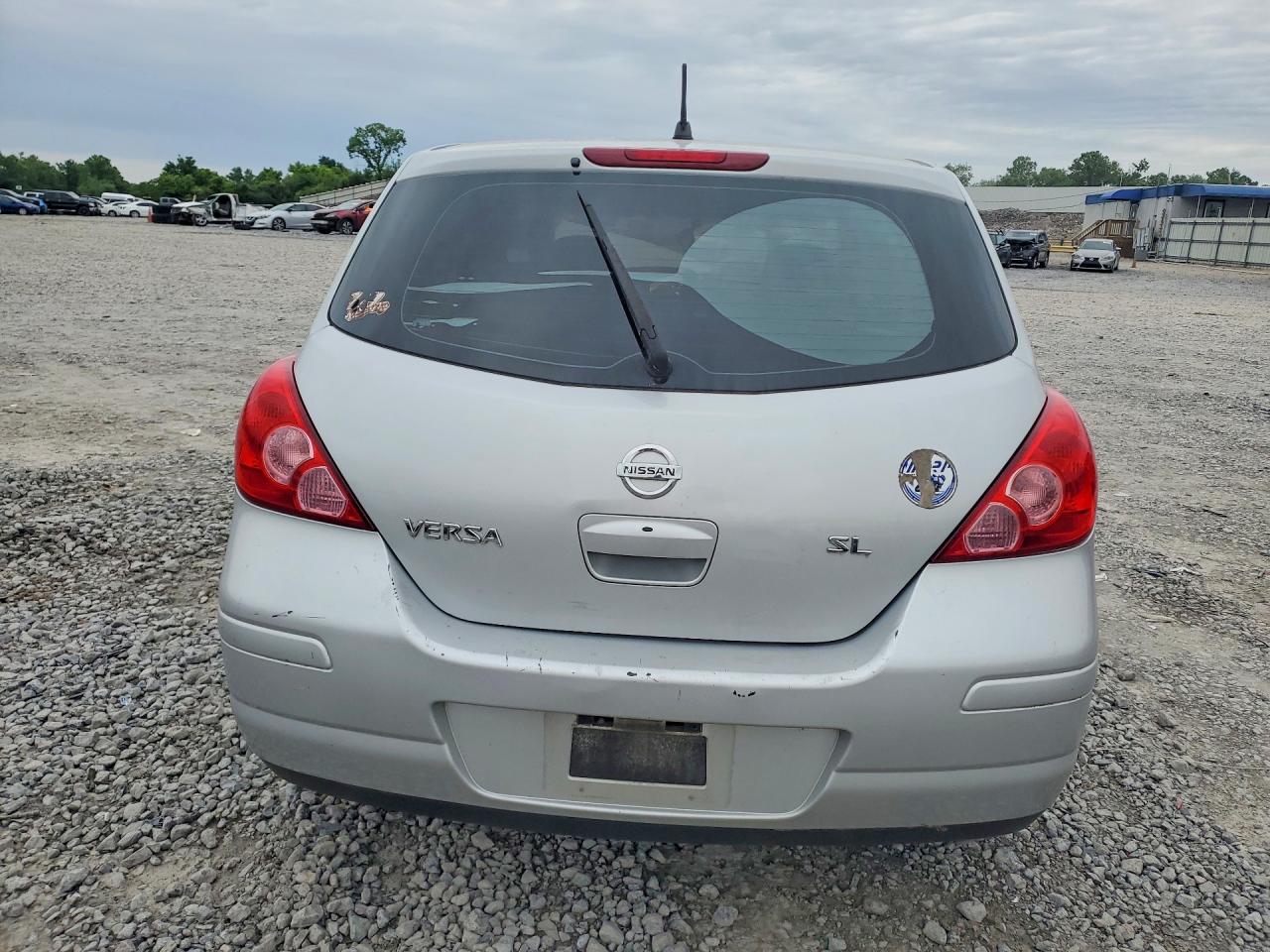 2009 Nissan Versa 1.8 S Silver vin: 3N1BC13E69L359899