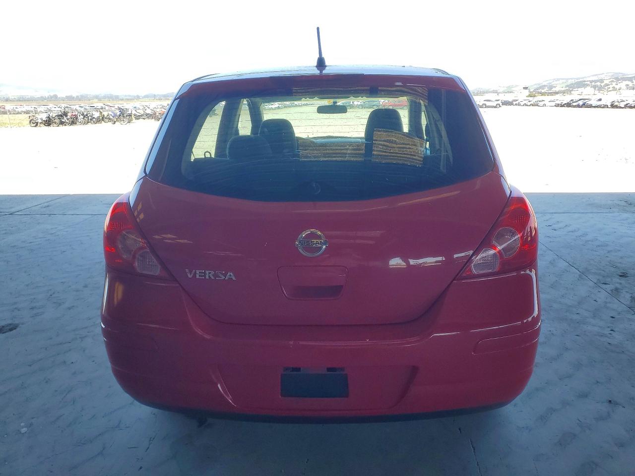 2009 Nissan Versa 1.8 S Red vin: 3N1BC13E69L371289