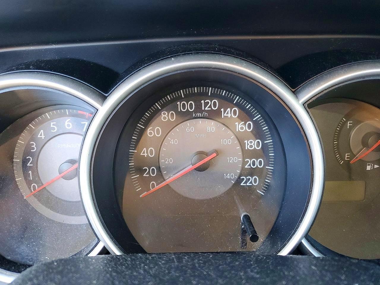2009 Nissan Versa 1.8 S Red vin: 3N1BC13E69L394653