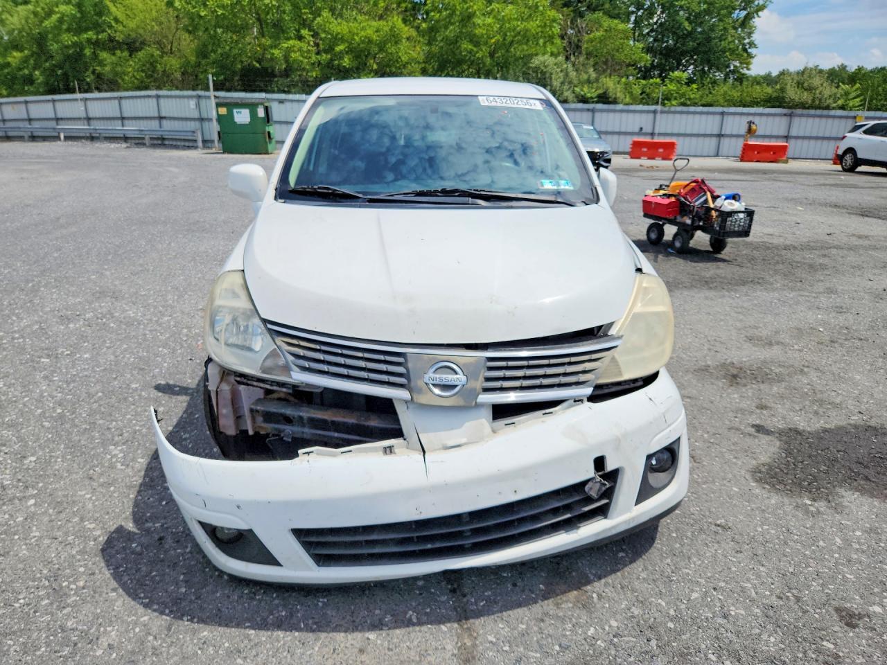 2009 Nissan Versa 1.8 S White vin: 3N1BC13E69L401262