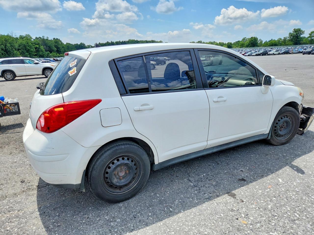 2009 Nissan Versa 1.8 S White vin: 3N1BC13E69L401262