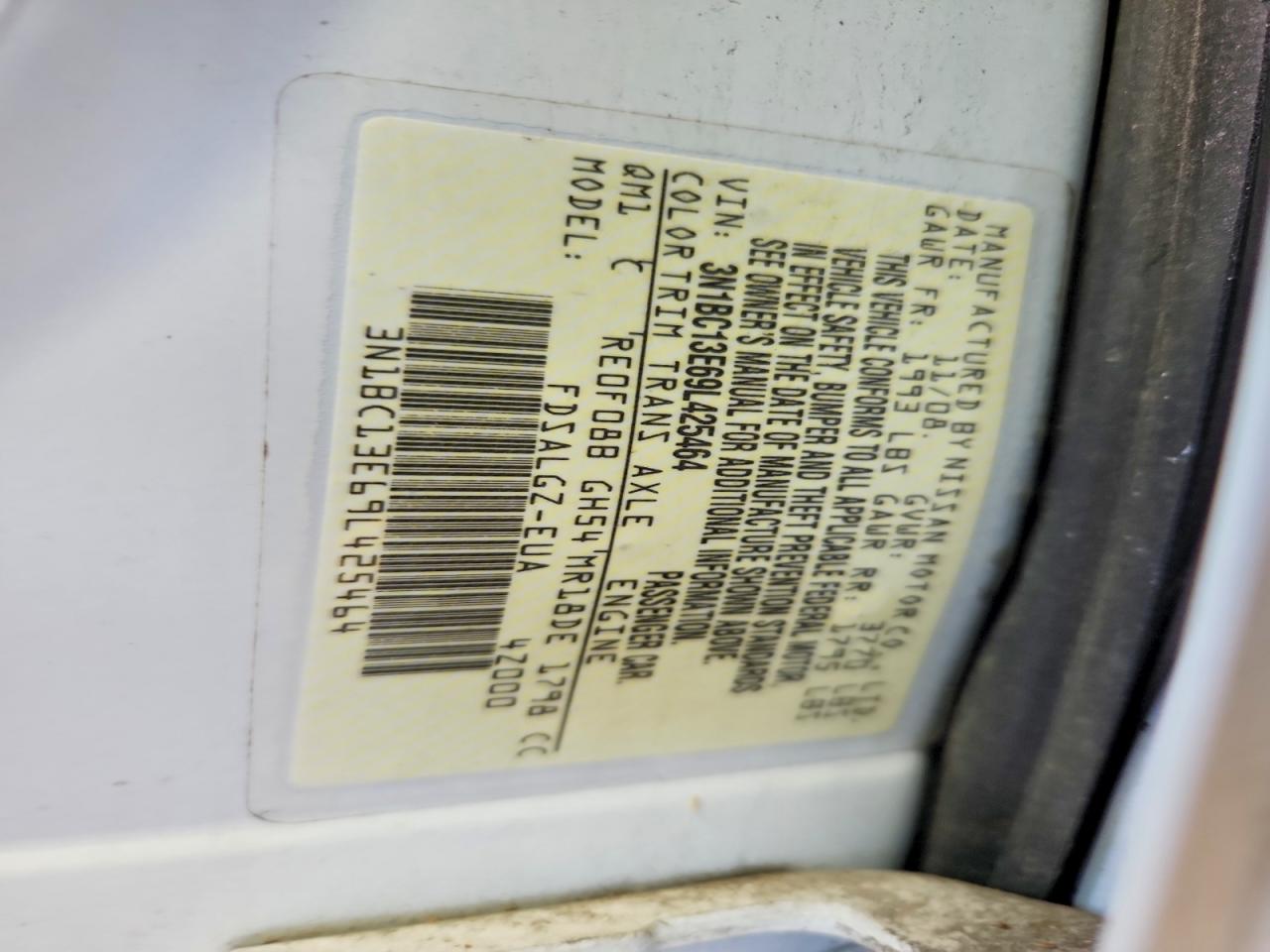 2009 Nissan Versa 1.8 S White vin: 3N1BC13E69L425464