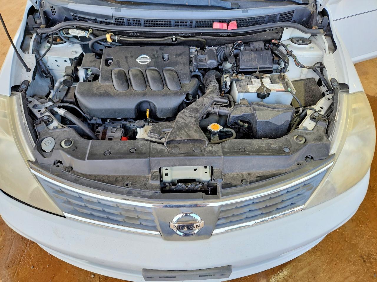 2009 Nissan Versa 1.8 S White vin: 3N1BC13E69L425464