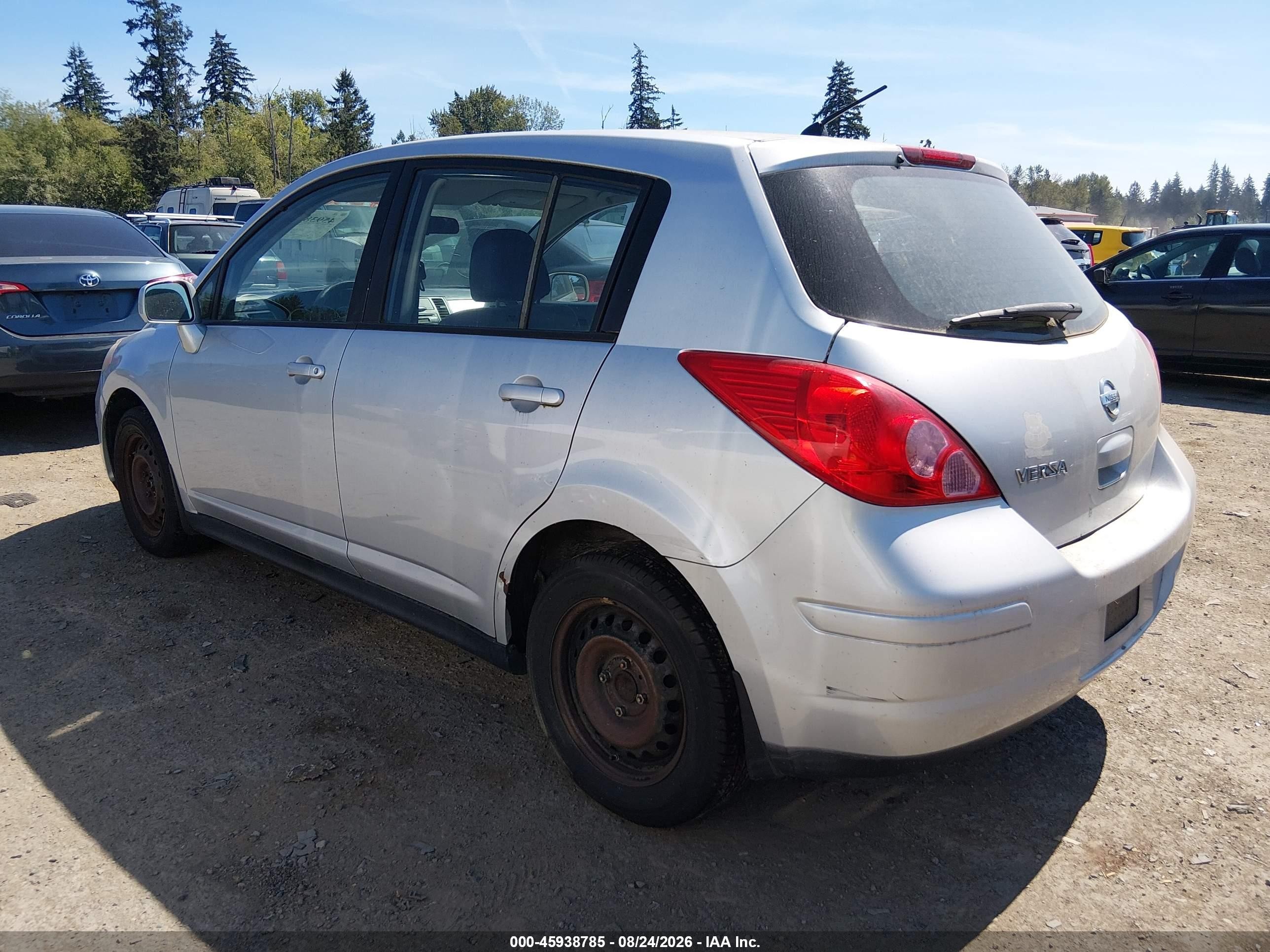 2009 Nissan Versa 1.8s Silver vin: 3N1BC13E69L426145