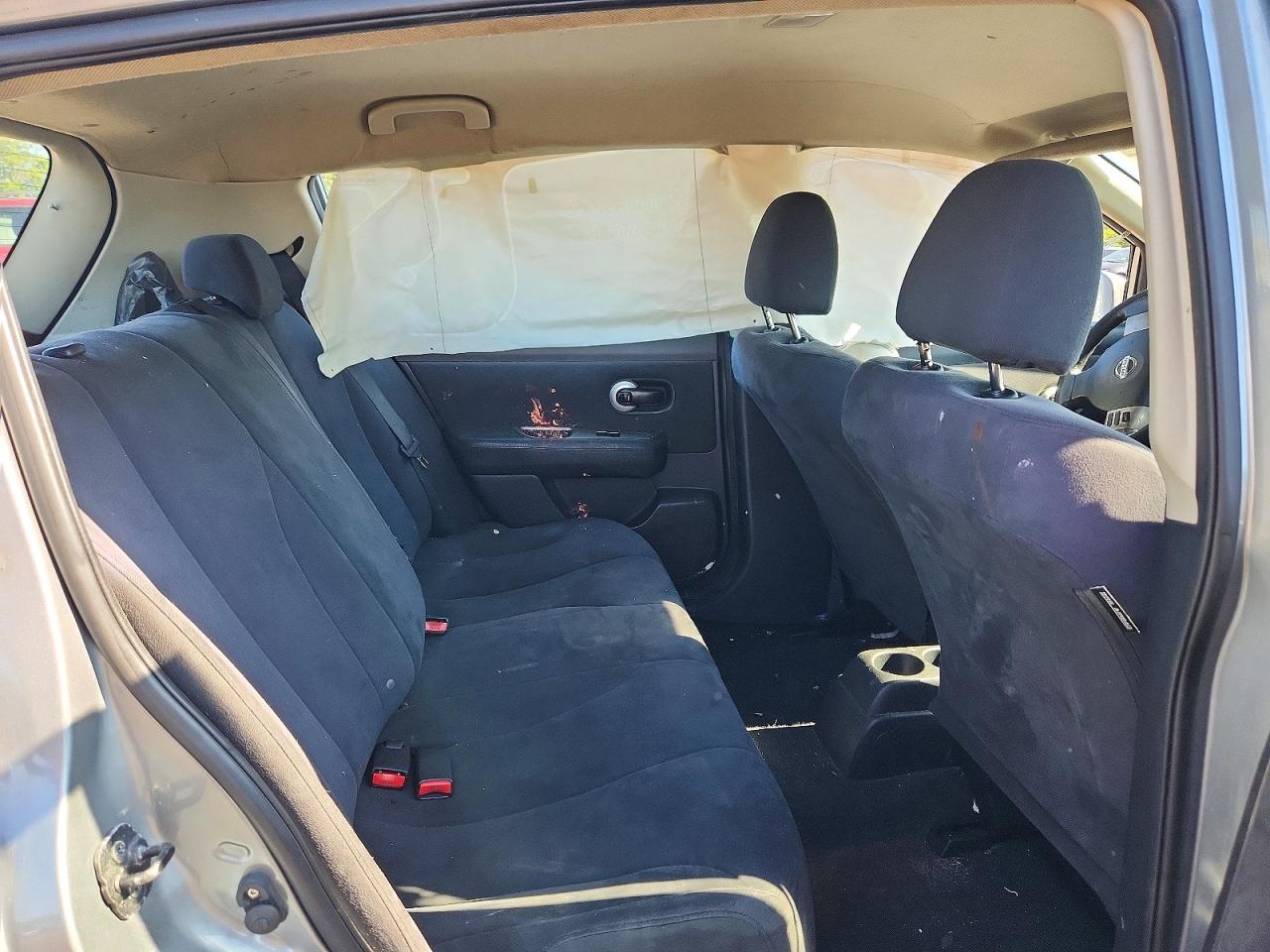 2009 Nissan Versa 1.8 S Silver vin: 3N1BC13E69L443706
