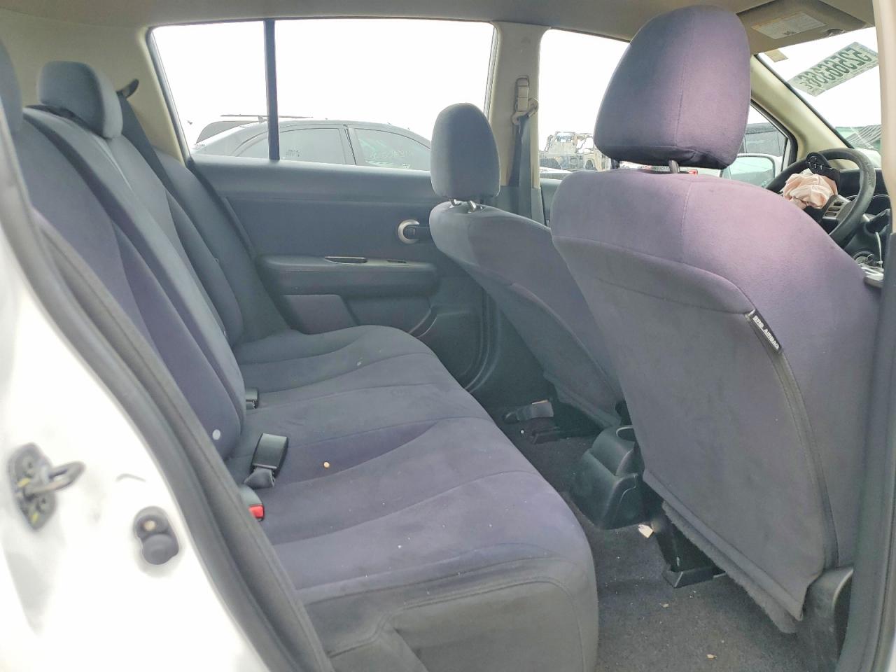 2009 Nissan Versa 1.8 S White vin: 3N1BC13E69L472767