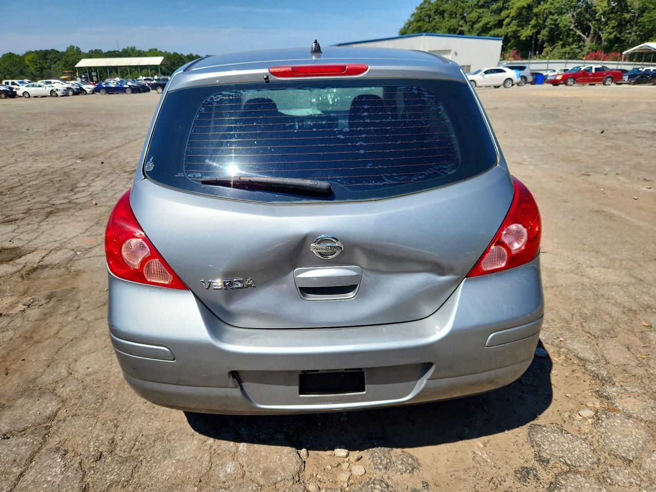 2009 Nissan Versa 1.8 S Silver vin: 3N1BC13E69L496261