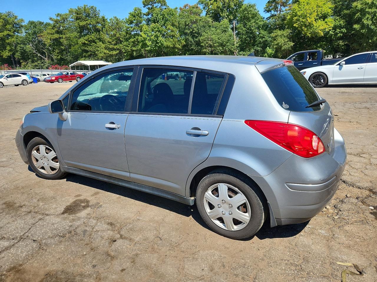 2009 Nissan Versa 1.8 S Silver vin: 3N1BC13E69L496261