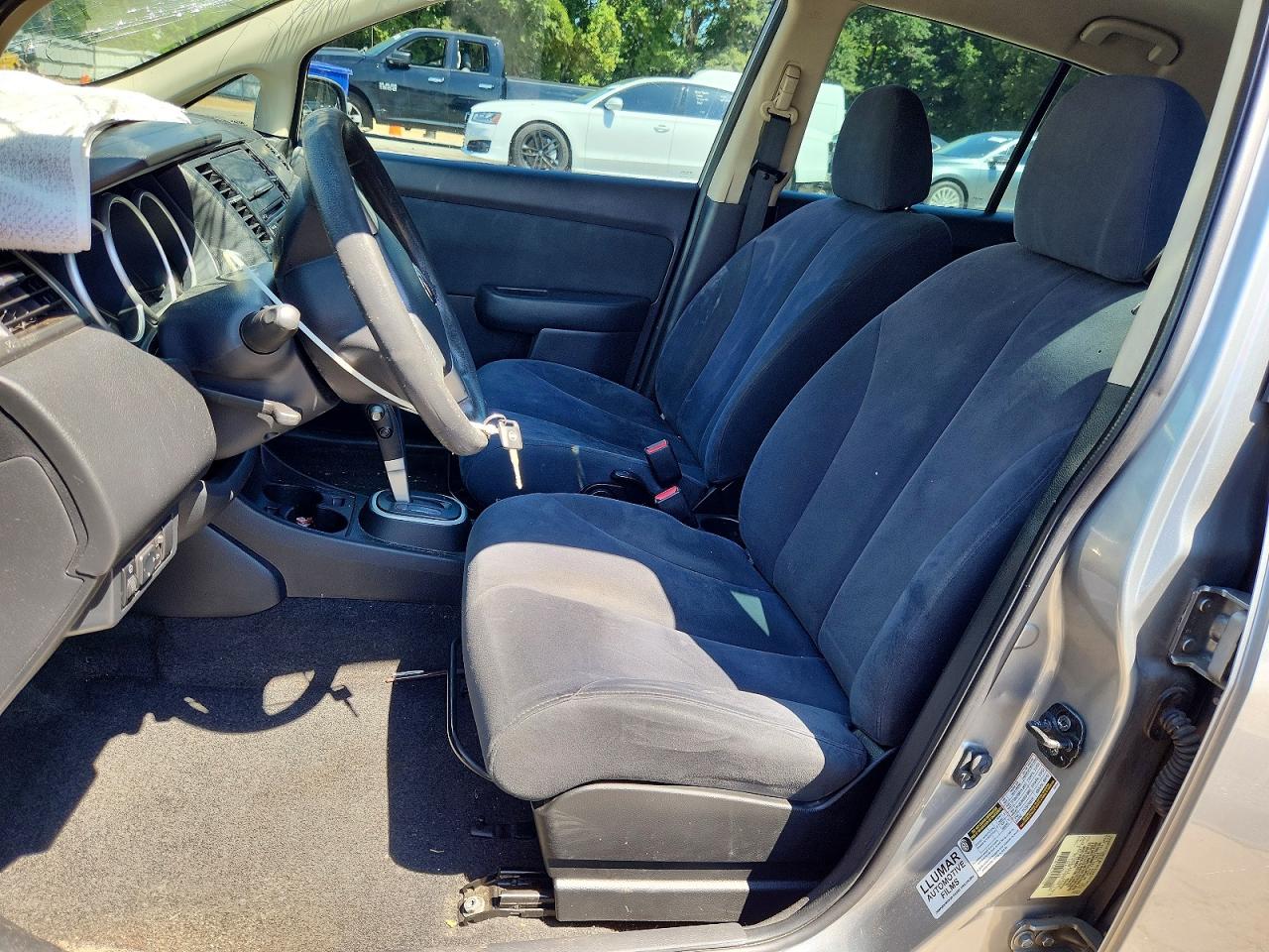 2009 Nissan Versa 1.8 S Silver vin: 3N1BC13E69L496261