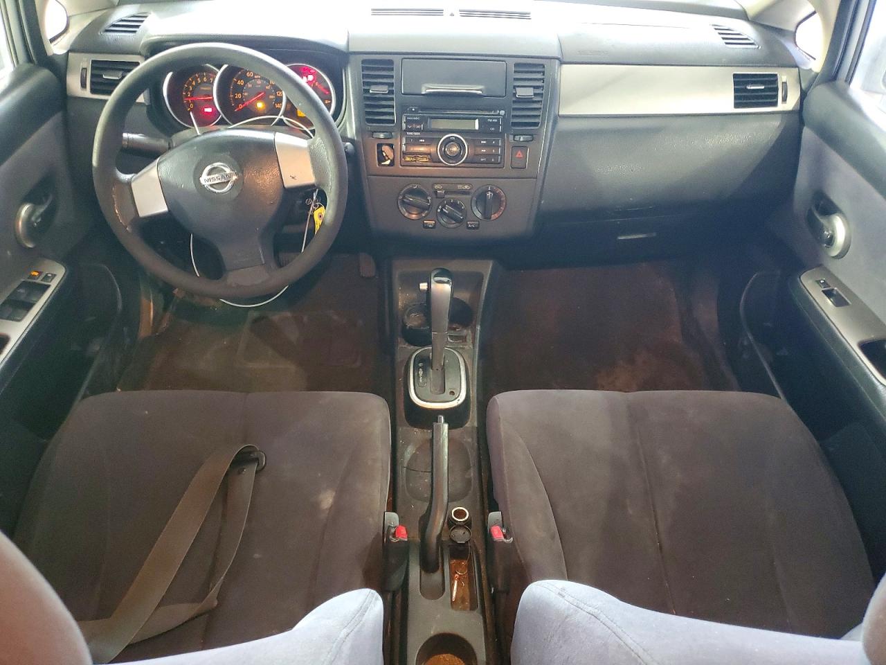 2007 Nissan Versa 1.8 S Silver vin: 3N1BC13E77L395856
