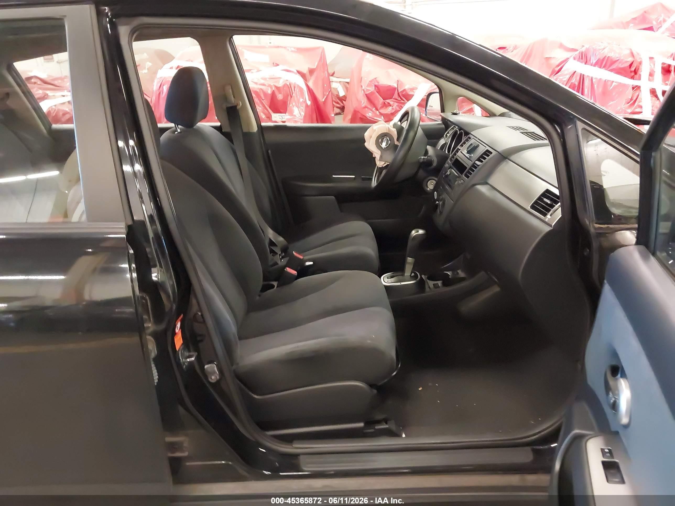 2007 Nissan Versa 1.8s Черный vin: 3N1BC13E77L431612