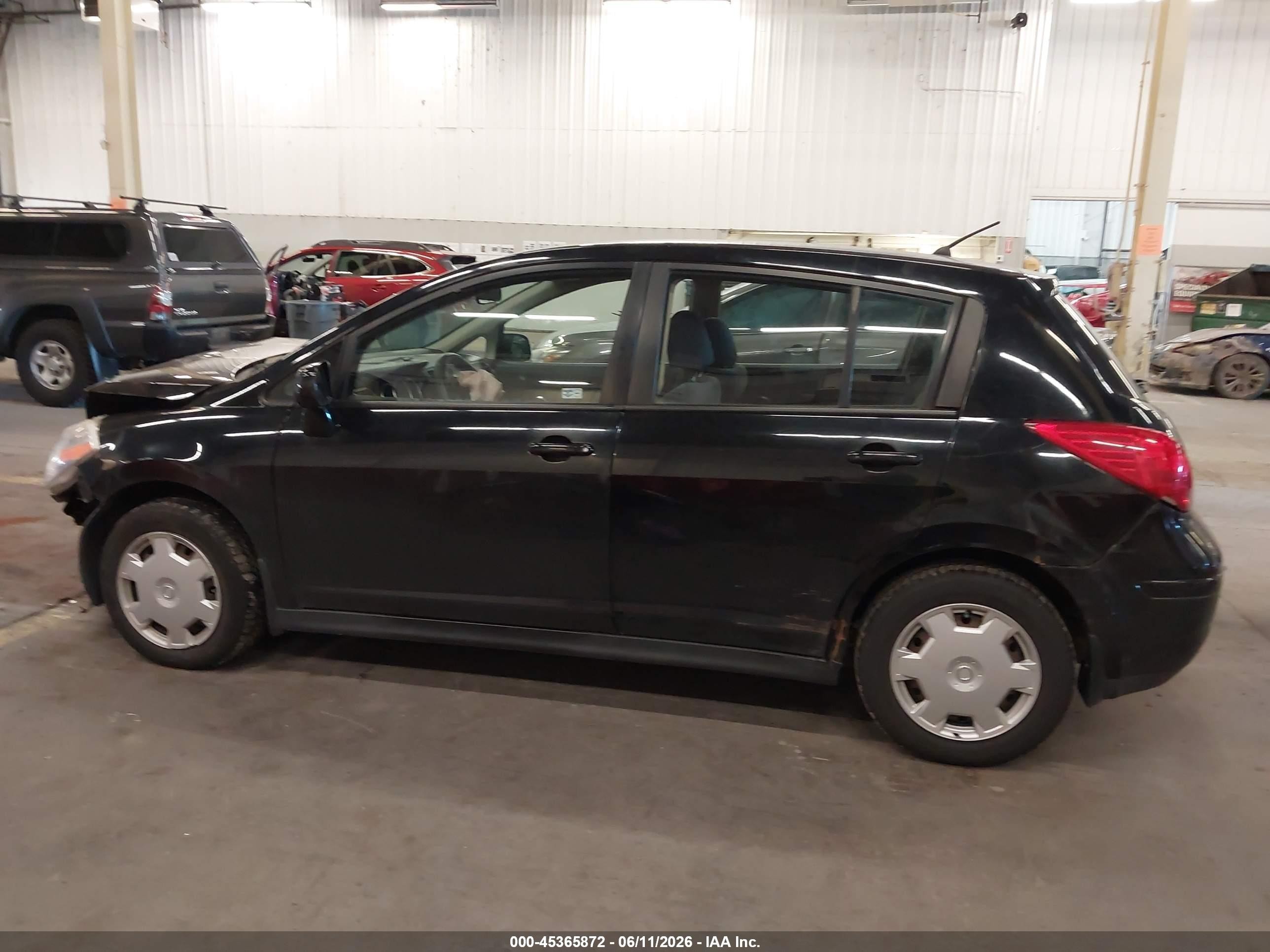 2007 Nissan Versa 1.8s Черный vin: 3N1BC13E77L431612
