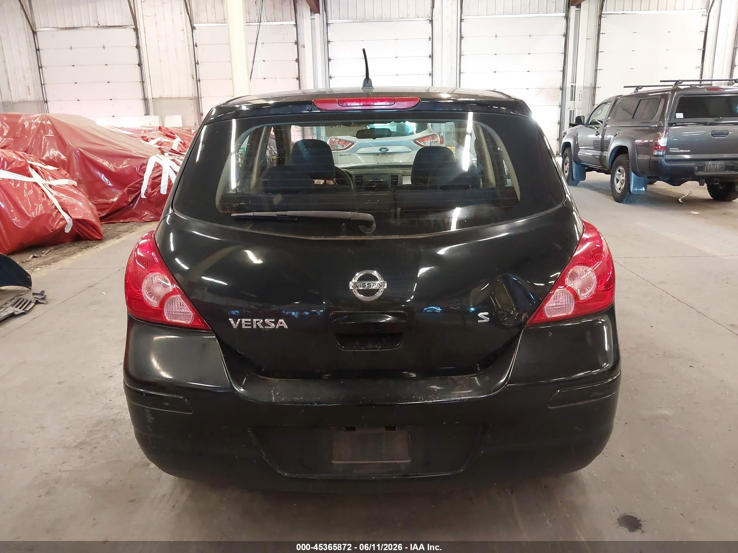 2007 Nissan Versa 1.8s Черный vin: 3N1BC13E77L431612