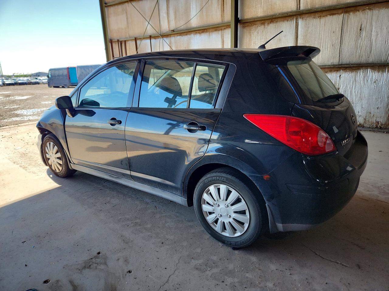2008 Nissan Versa 1.8 S Черный vin: 3N1BC13E78L380503