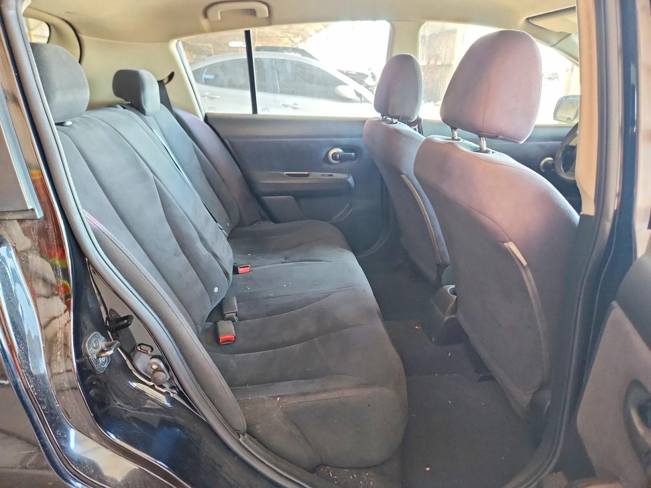 2008 Nissan Versa 1.8 S Черный vin: 3N1BC13E78L380503
