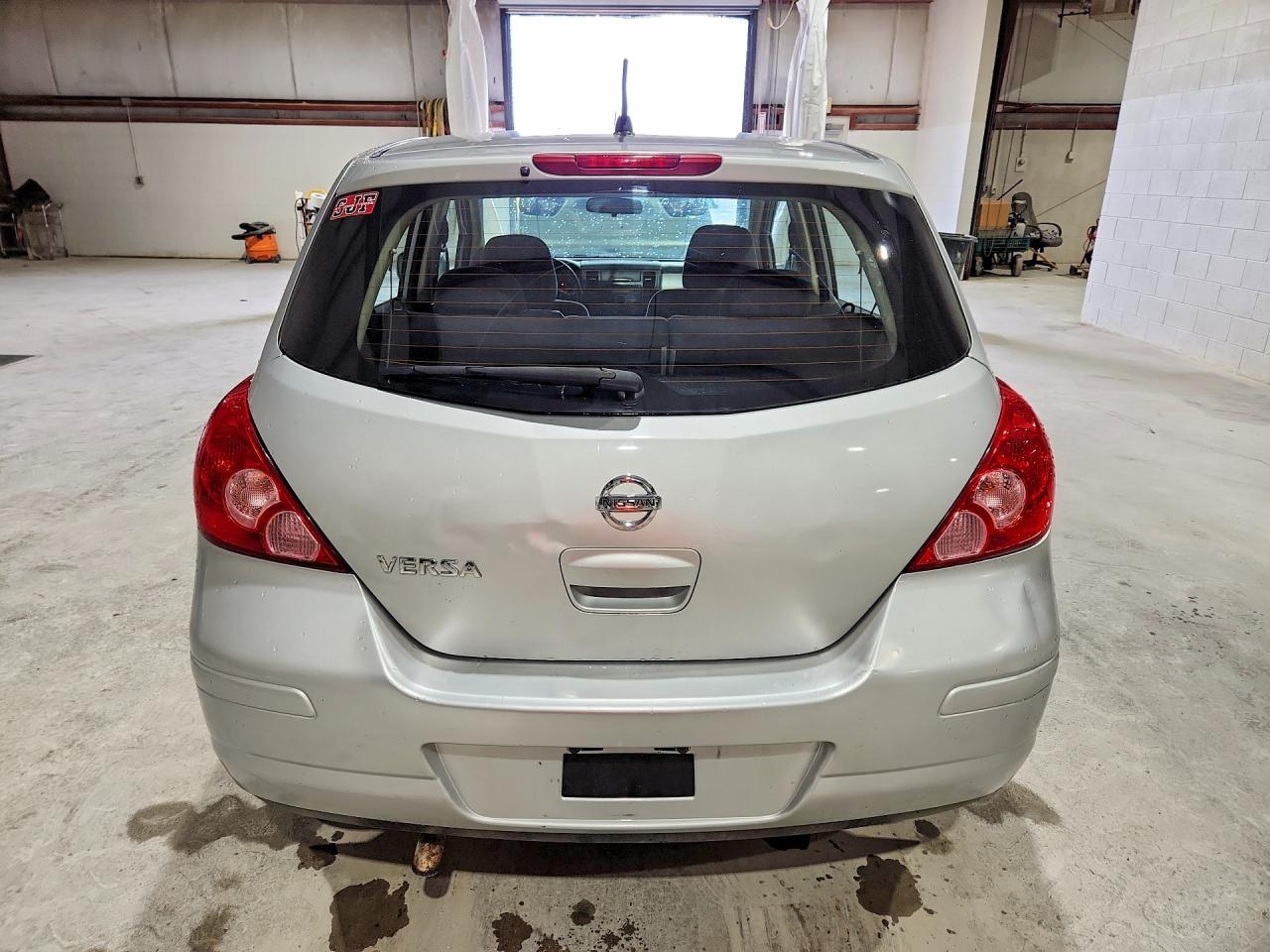 2008 Nissan Versa Silver vin: 3N1BC13E78L383370