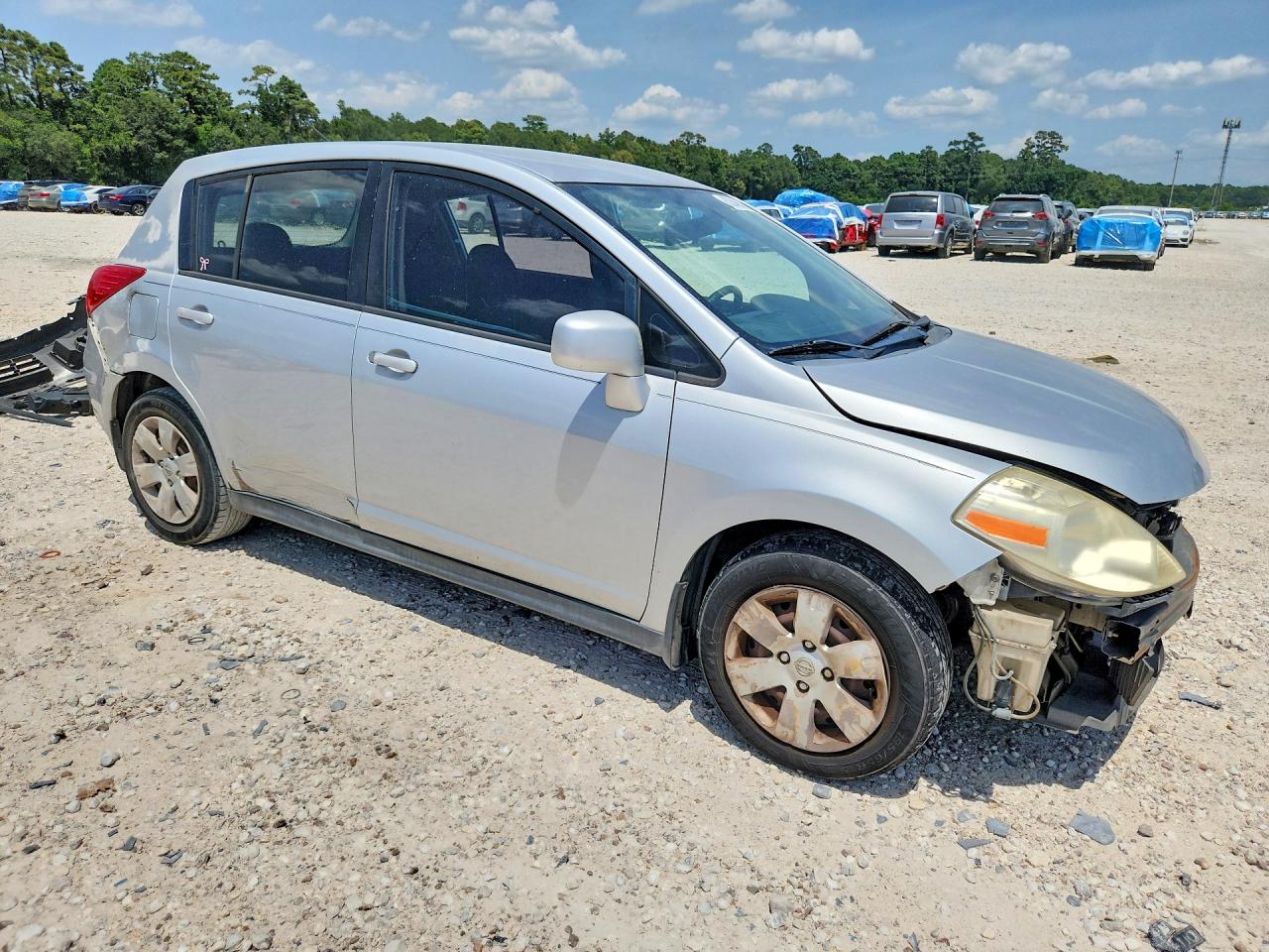 2008 Nissan Versa 1.8 S Silver vin: 3N1BC13E78L396362