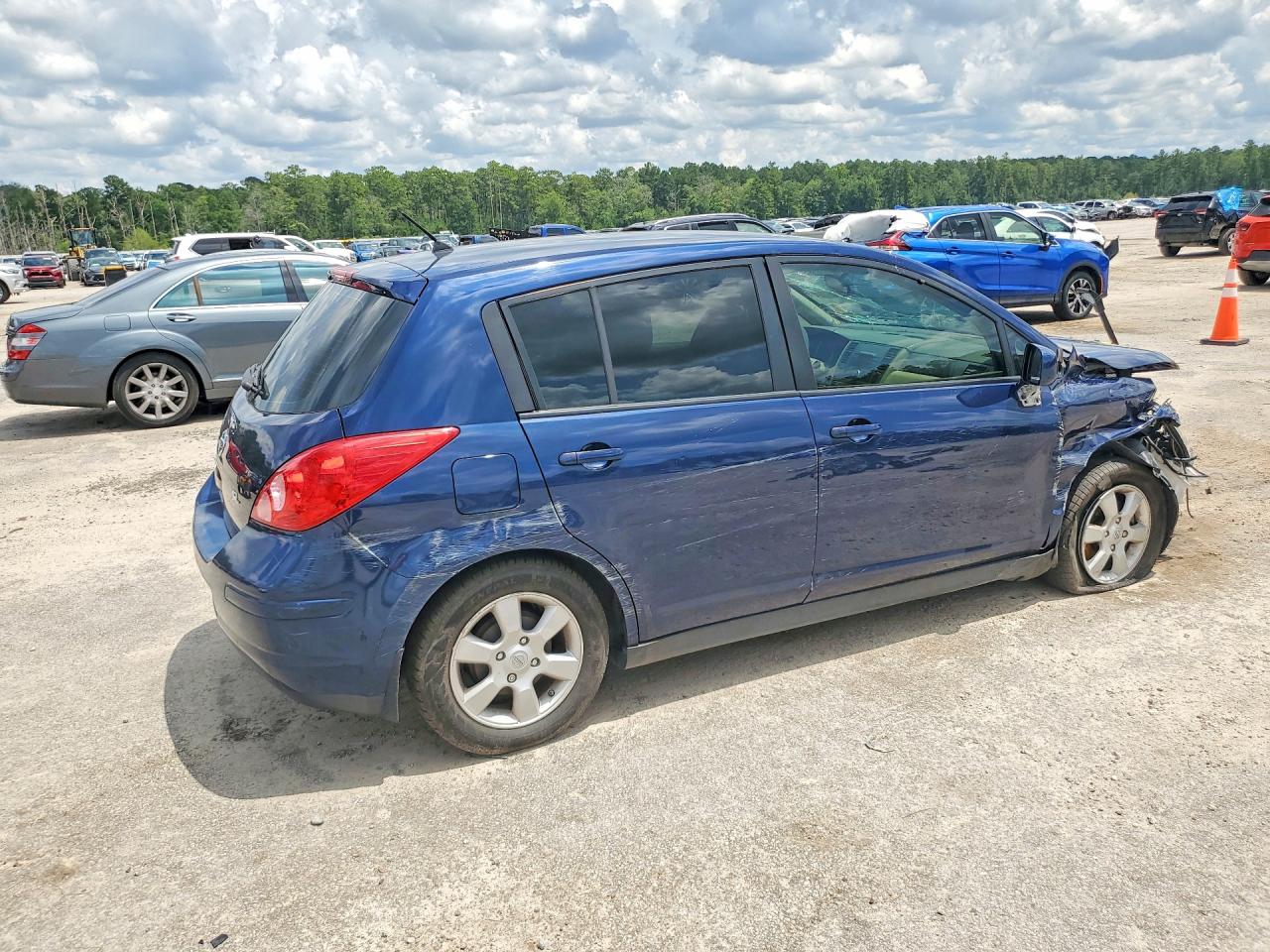 2008 Nissan Versa 1.8 S Blue vin: 3N1BC13E78L409711