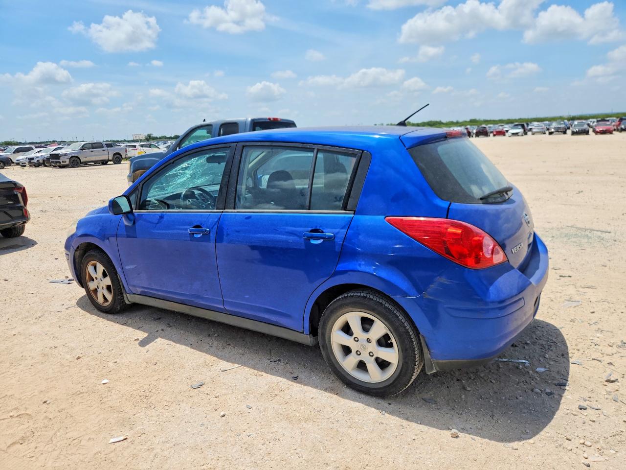 2009 Nissan Versa 1.8 S Blue vin: 3N1BC13E79L383595