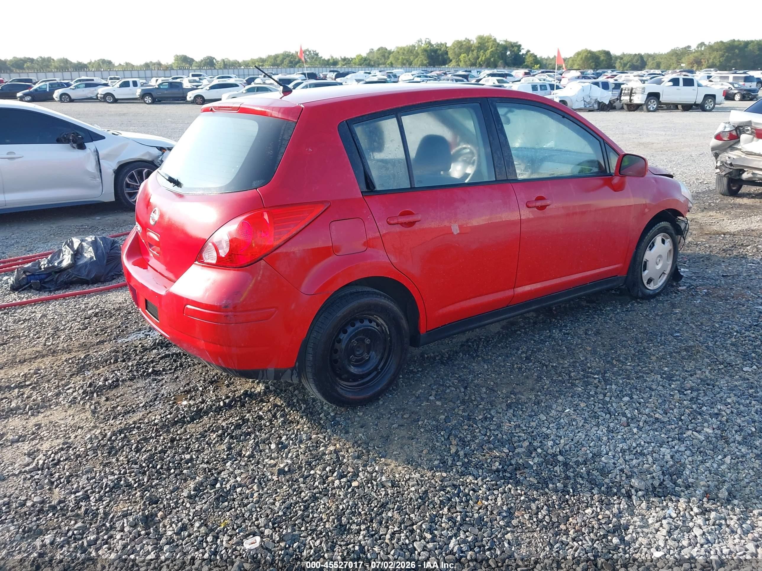 2009 Nissan Versa 1.8s Red vin: 3N1BC13E79L479601
