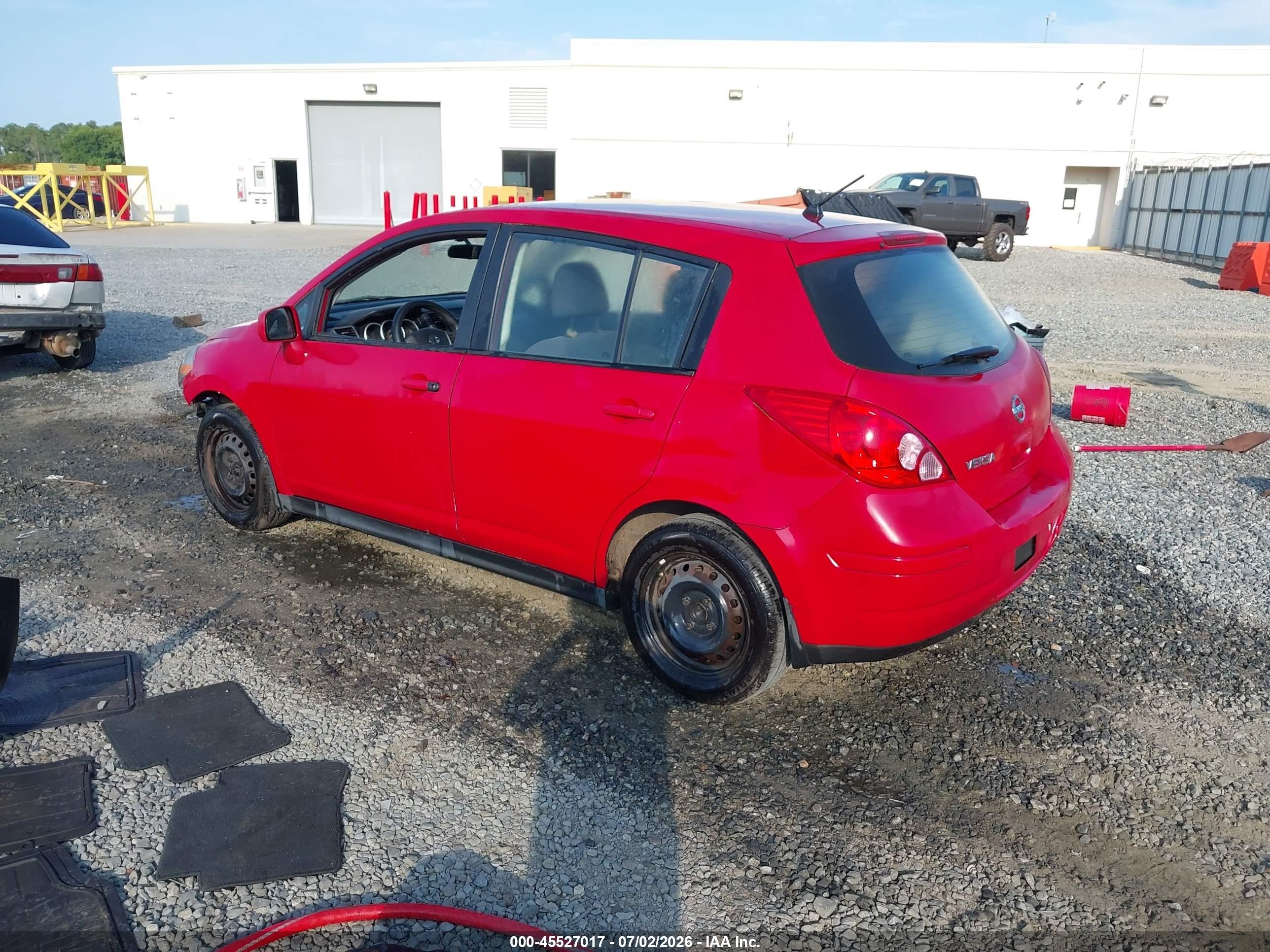 2009 Nissan Versa 1.8s Red vin: 3N1BC13E79L479601