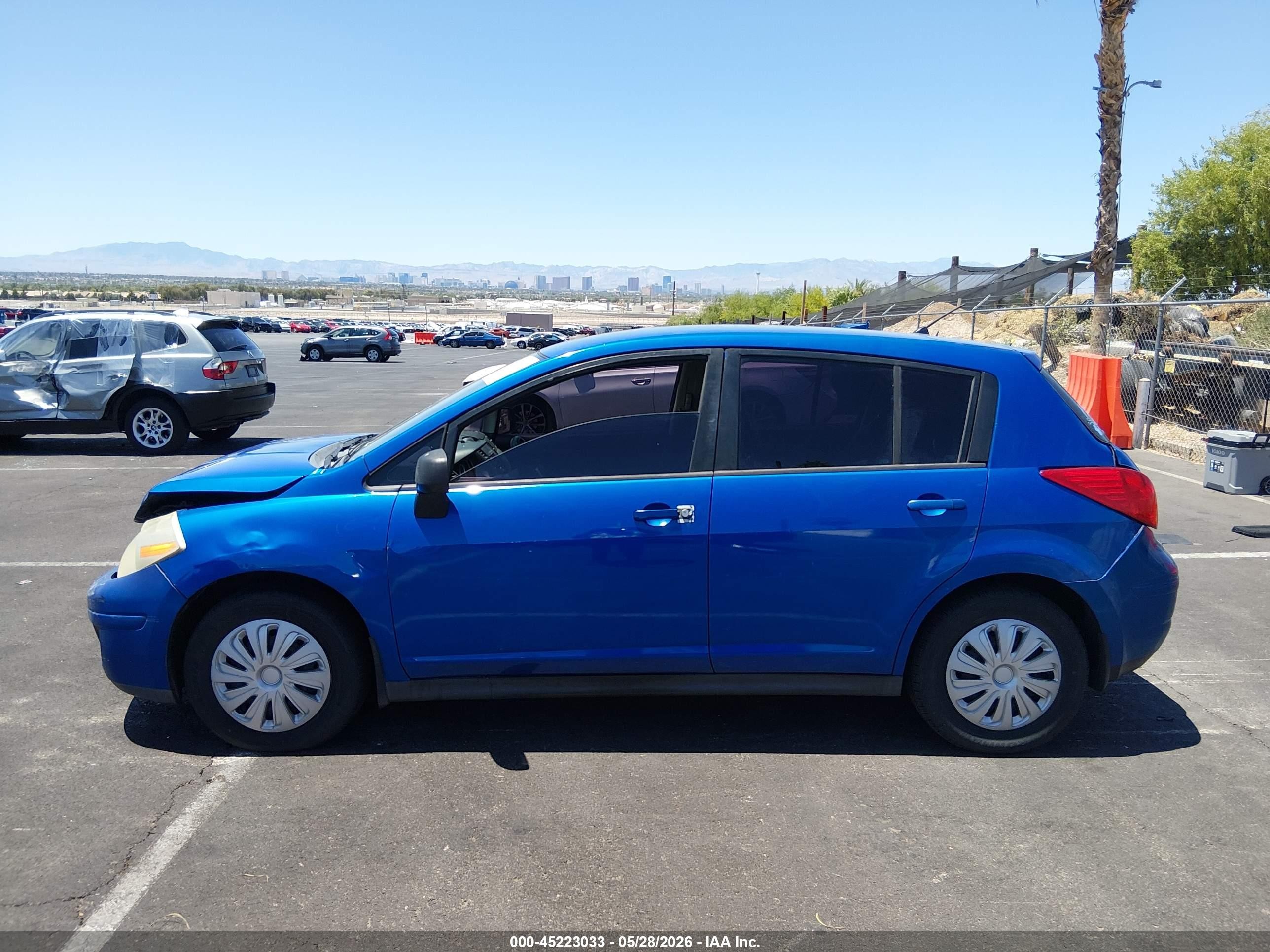 2007 Nissan Versa 1.8s Blue vin: 3N1BC13E87L376345