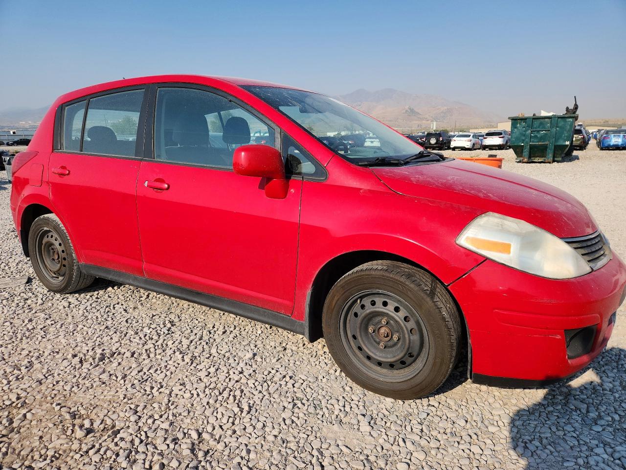 2007 Nissan Versa 1.8 S Red vin: 3N1BC13E87L406833