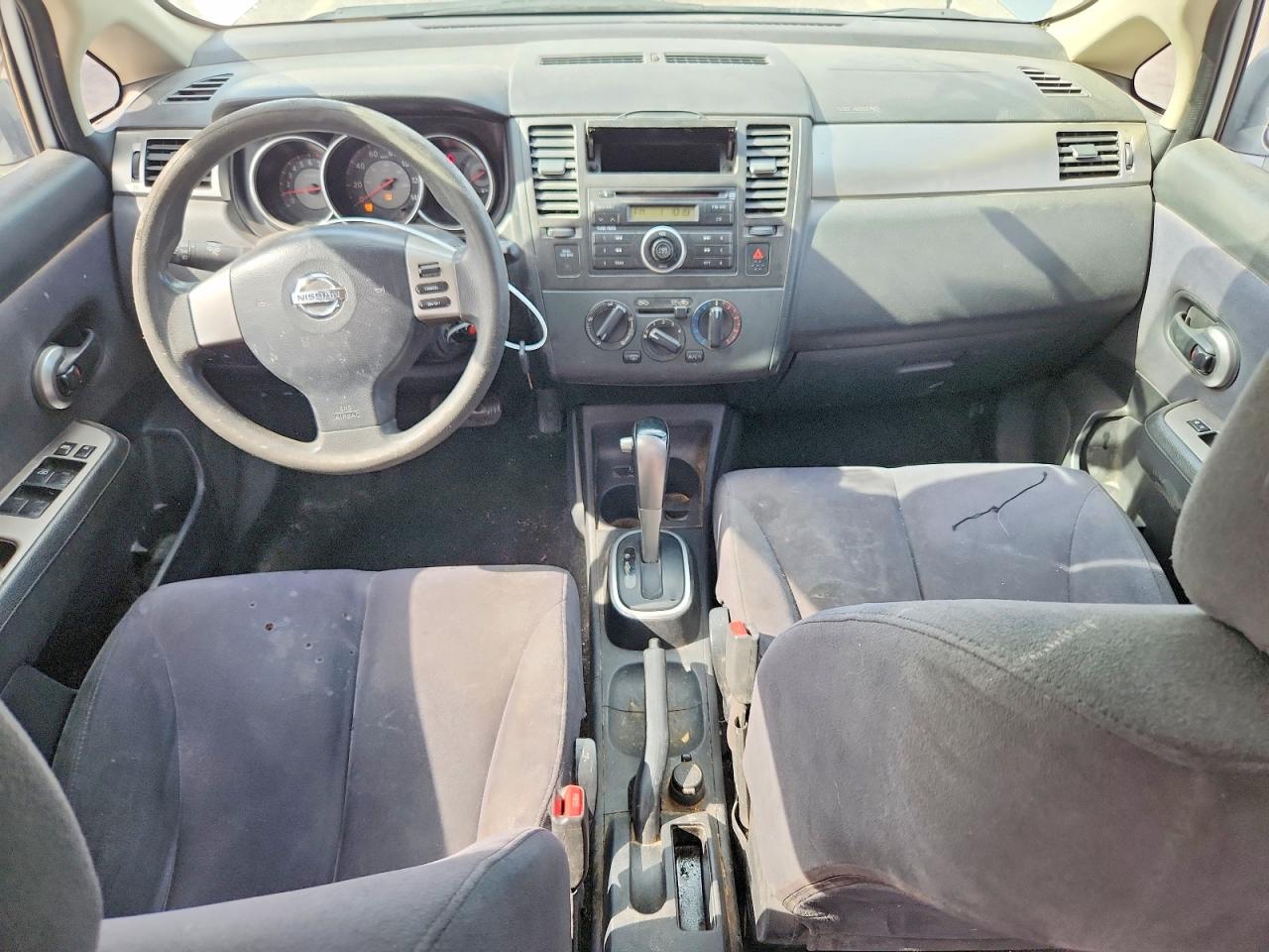 2008 Nissan Versa S/sl Серебряный vin: 3N1BC13E88L353603