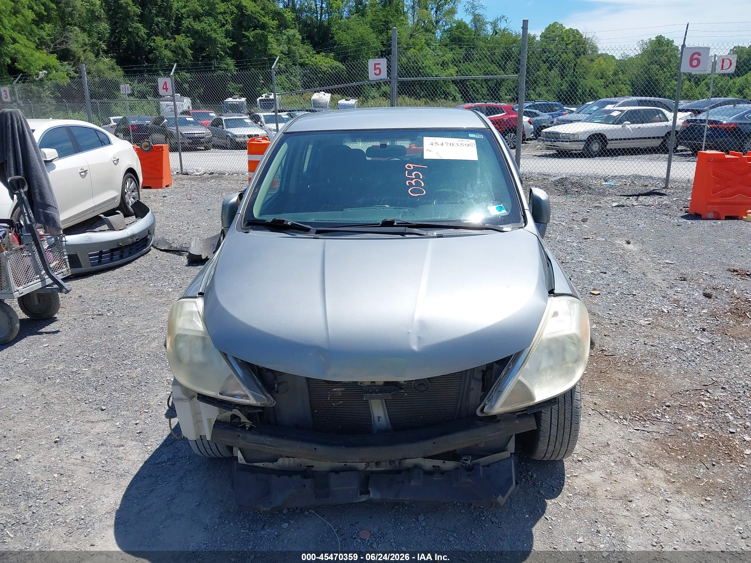 2008 Nissan Versa 1.8 S Gray vin: 3N1BC13E88L377495