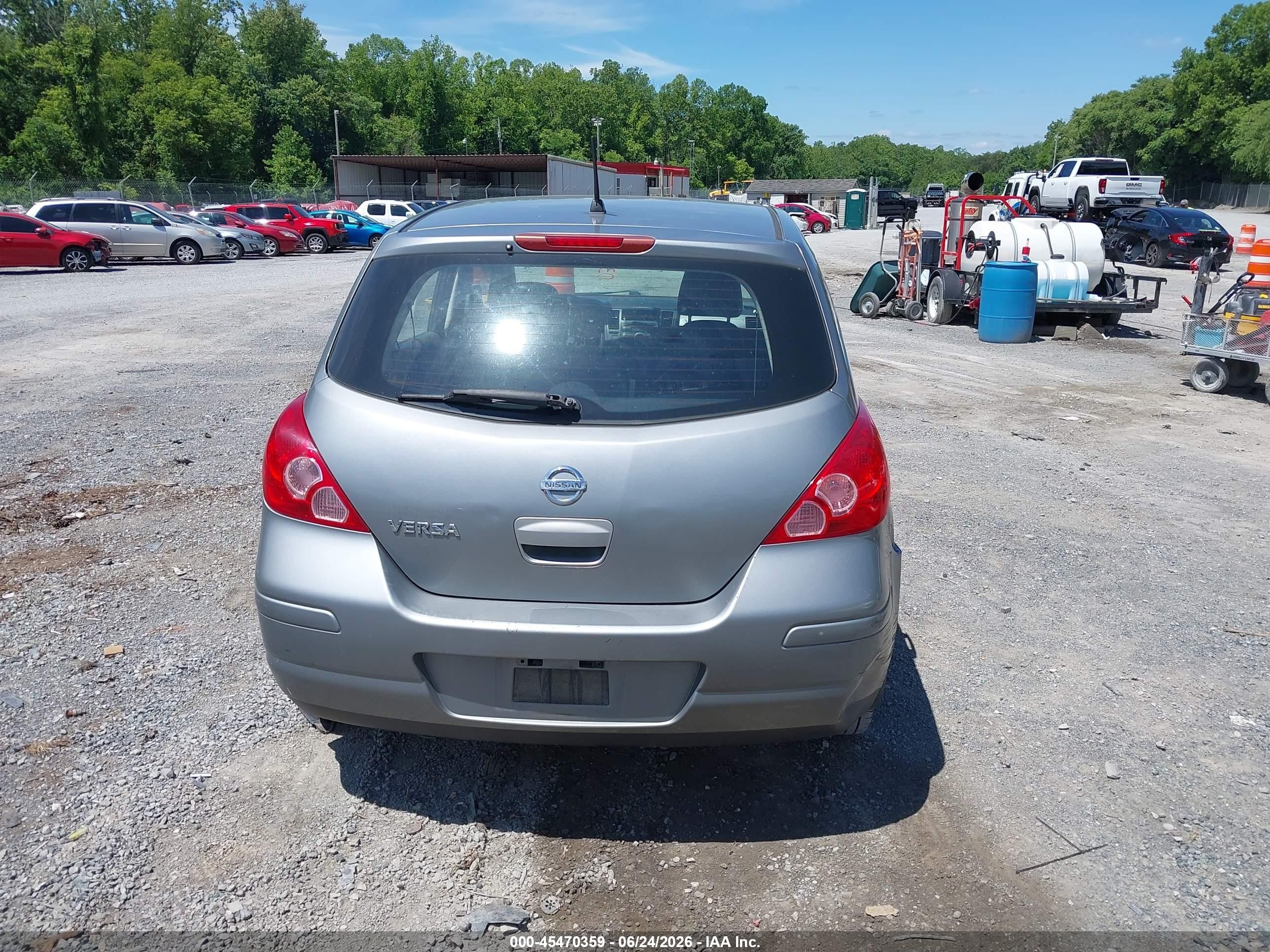 2008 Nissan Versa 1.8 S Gray vin: 3N1BC13E88L377495