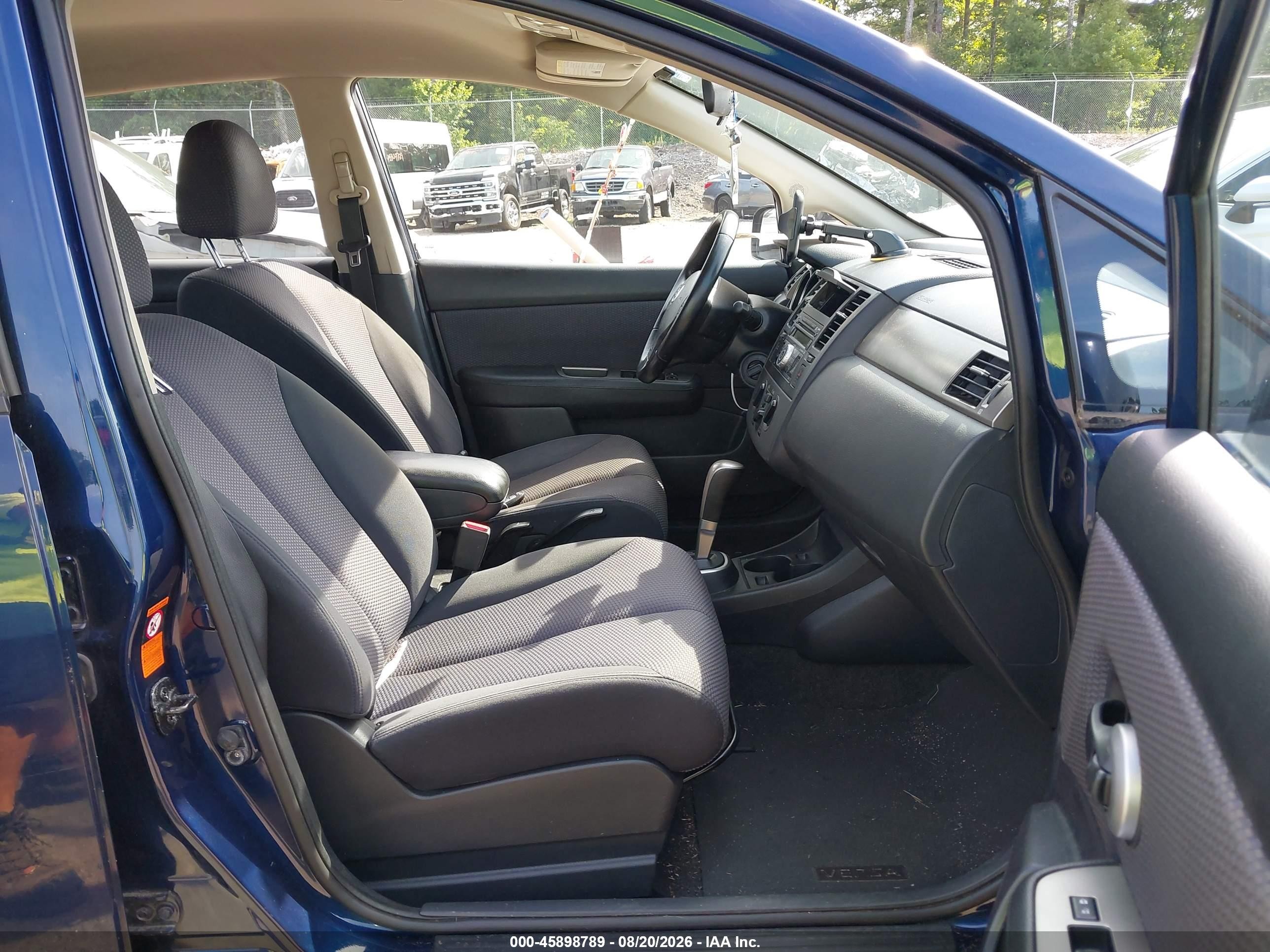 2008 Nissan Versa 1.8 Sl Синий vin: 3N1BC13E88L389629