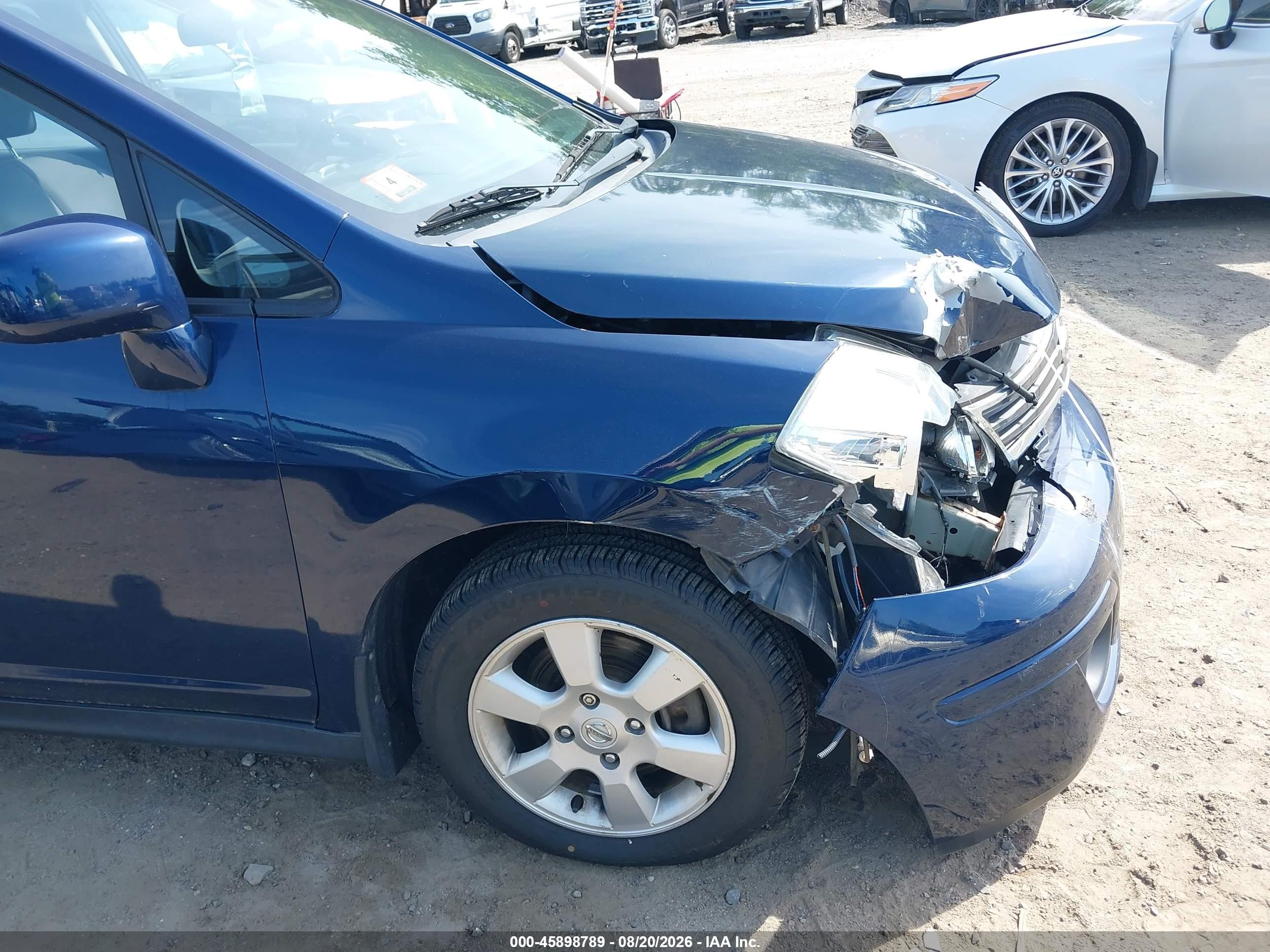2008 Nissan Versa 1.8 Sl Синий vin: 3N1BC13E88L389629