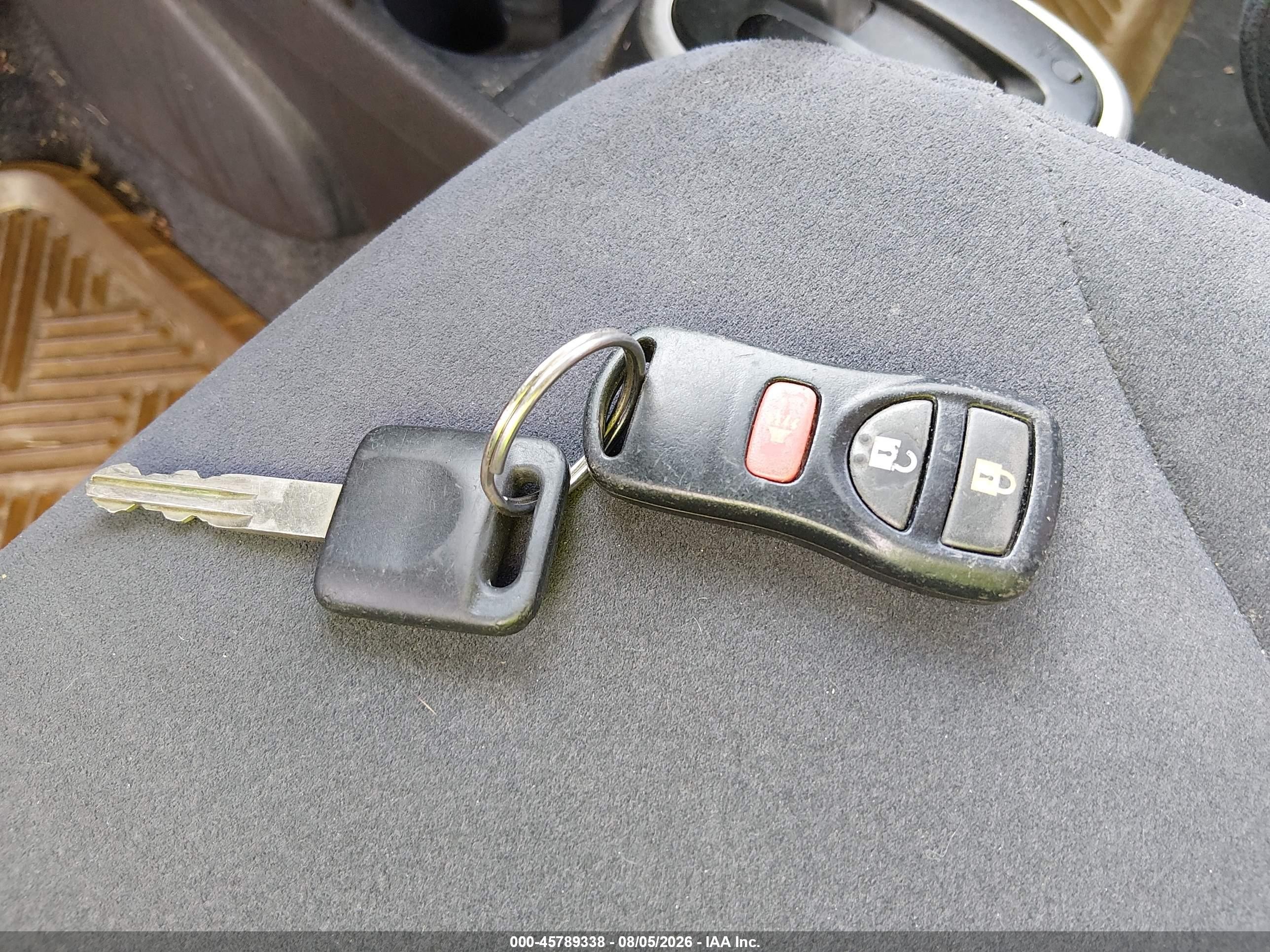 2008 Nissan Versa 1.8 S Silver vin: 3N1BC13E88L398427