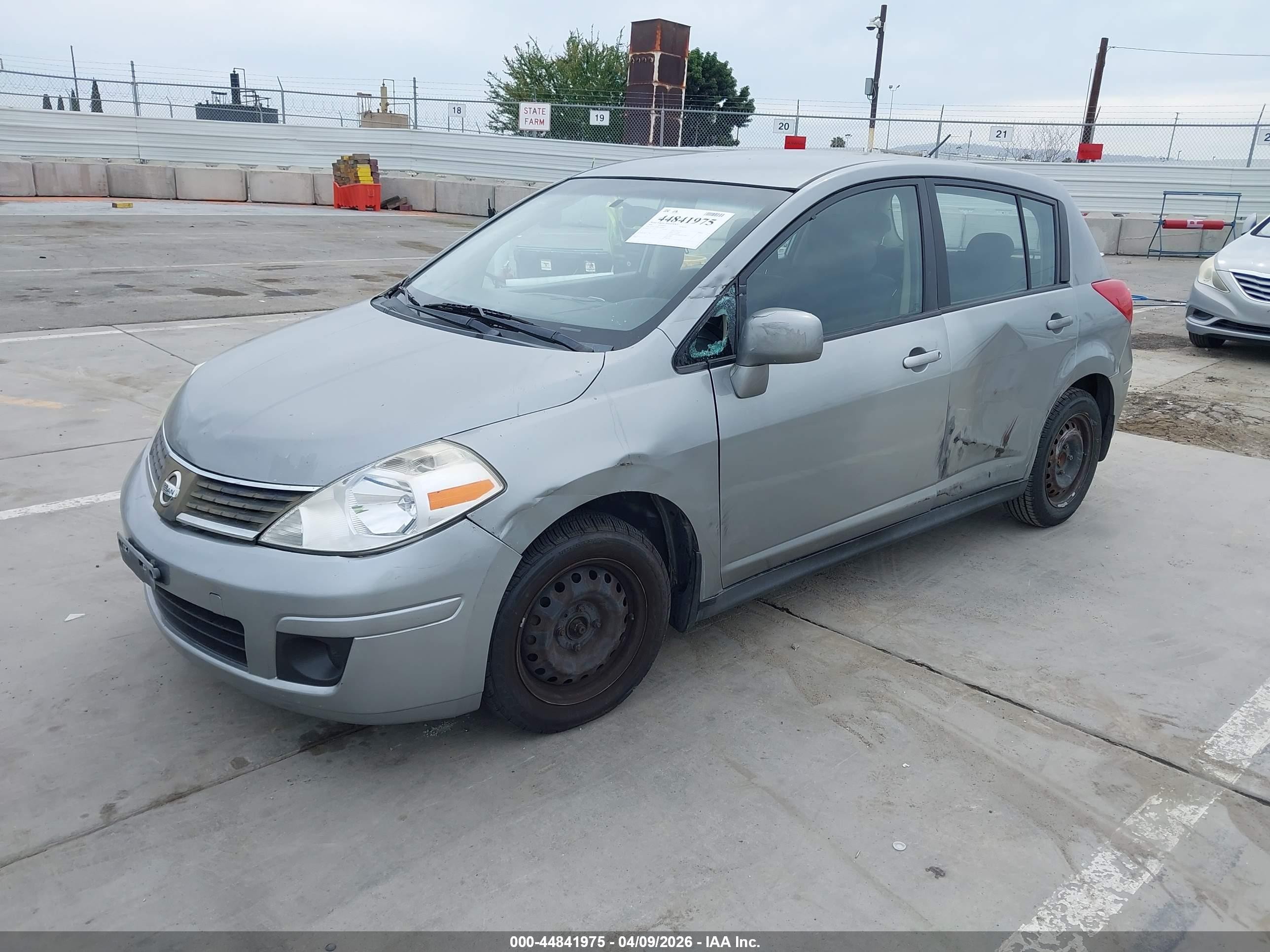 2008 Nissan Versa 1.8s Gray vin: 3N1BC13E88L436626