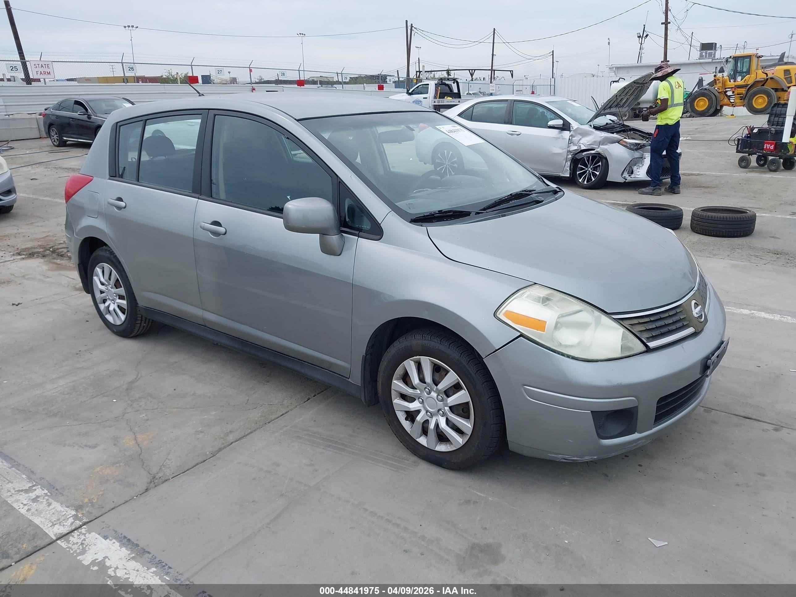 2008 Nissan Versa 1.8s Gray vin: 3N1BC13E88L436626