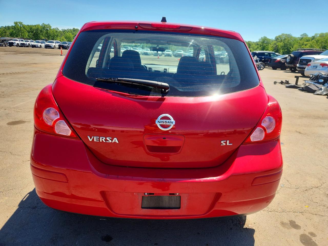 2008 Nissan Versa 1.8 S Red vin: 3N1BC13E88L440756