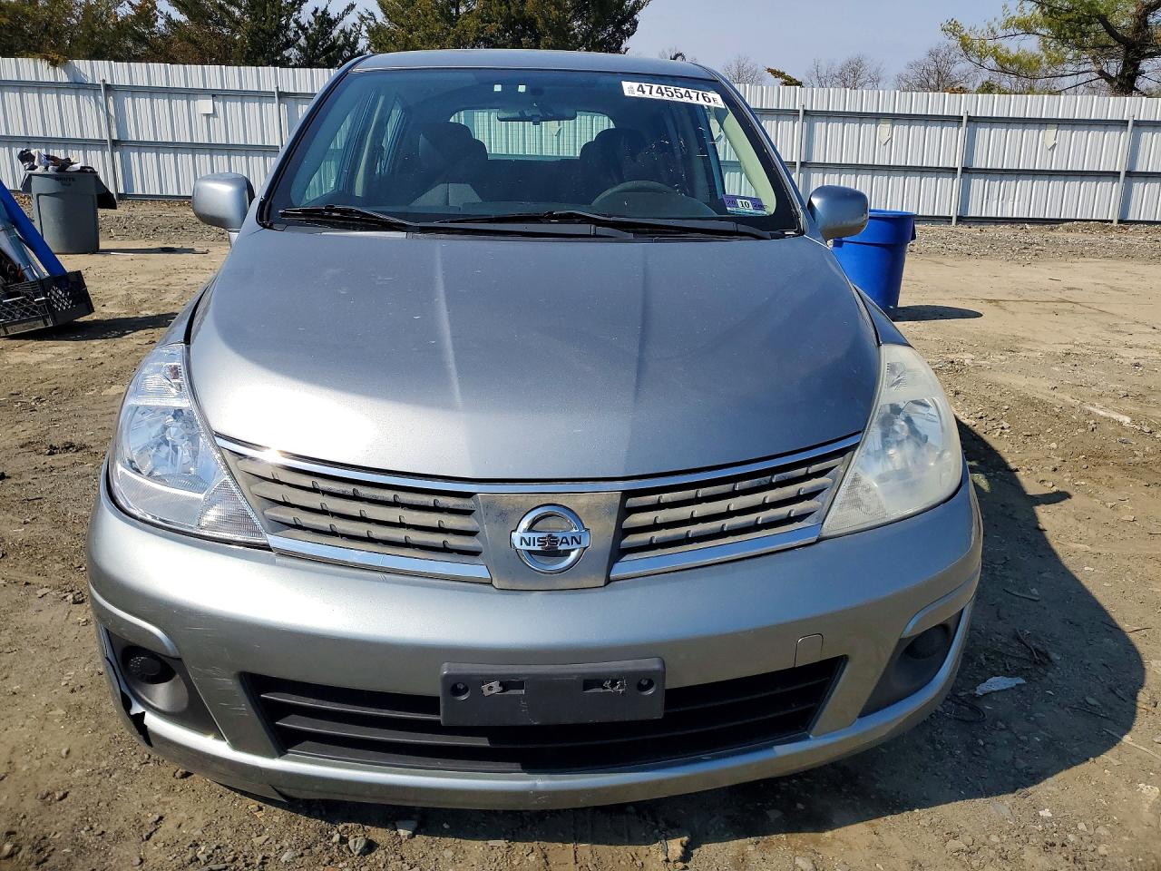 2009 Nissan Versa 1.8 S Silver vin: 3N1BC13E89L369785