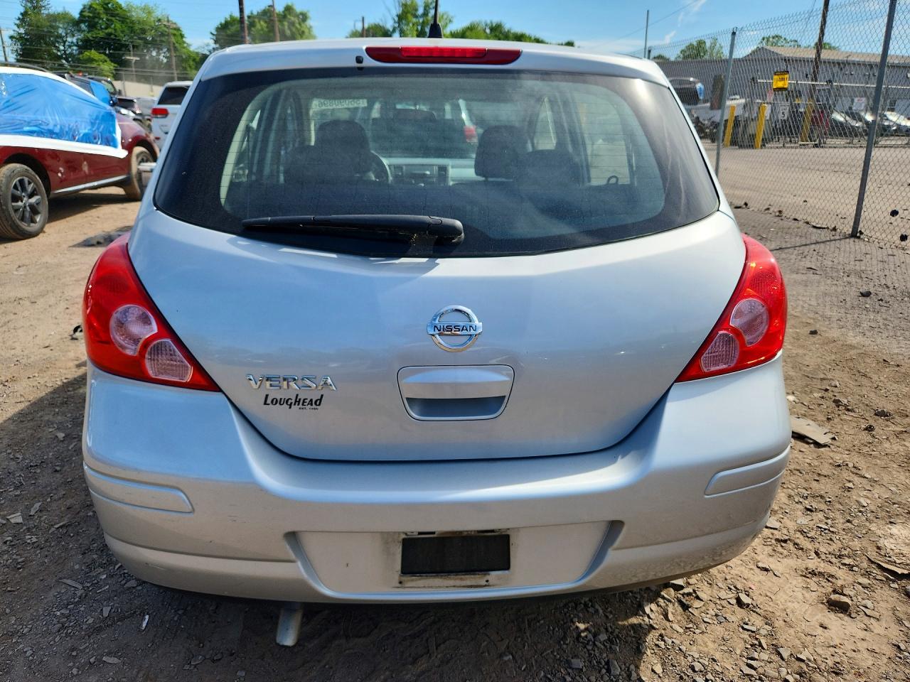 2009 Nissan Versa 1.8 S Silver vin: 3N1BC13E89L390569