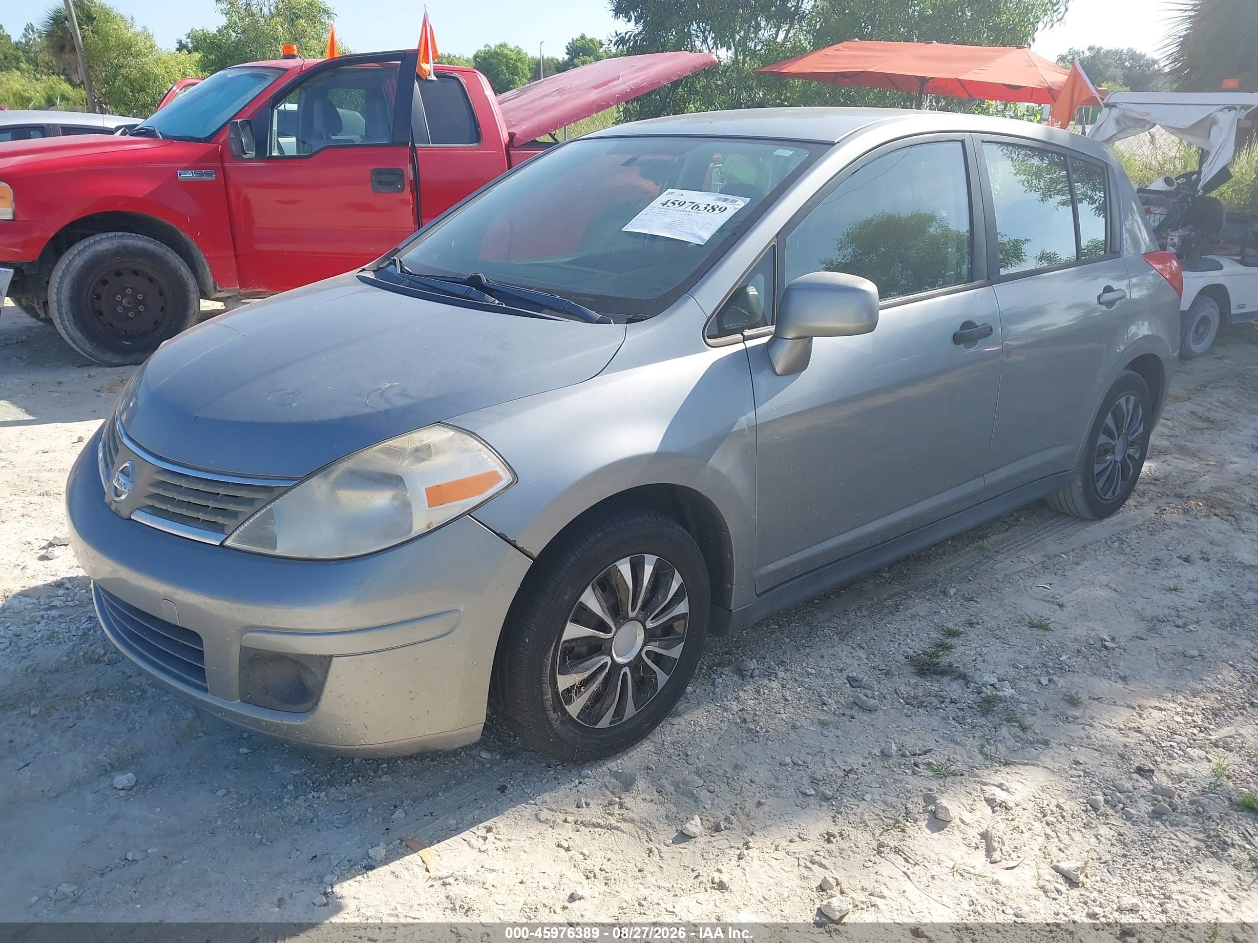 2009 Nissan Versa 1.8s Silver vin: 3N1BC13E89L416040