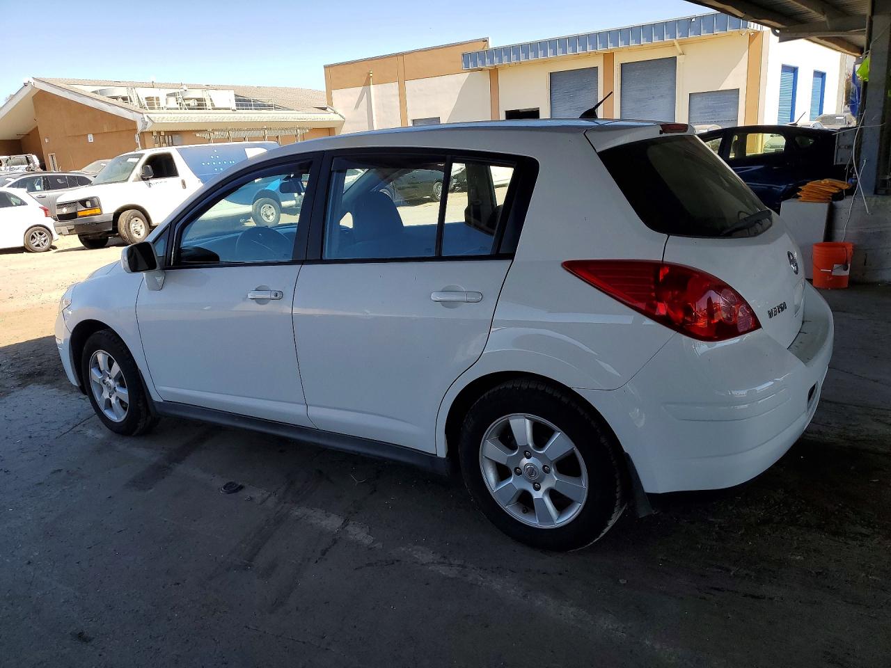 2007 Nissan Versa 1.8 S White vin: 3N1BC13E97L360073