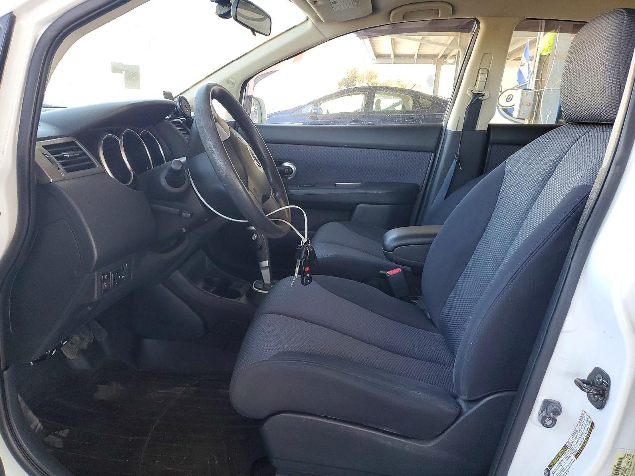2007 Nissan Versa 1.8 S White vin: 3N1BC13E97L360073