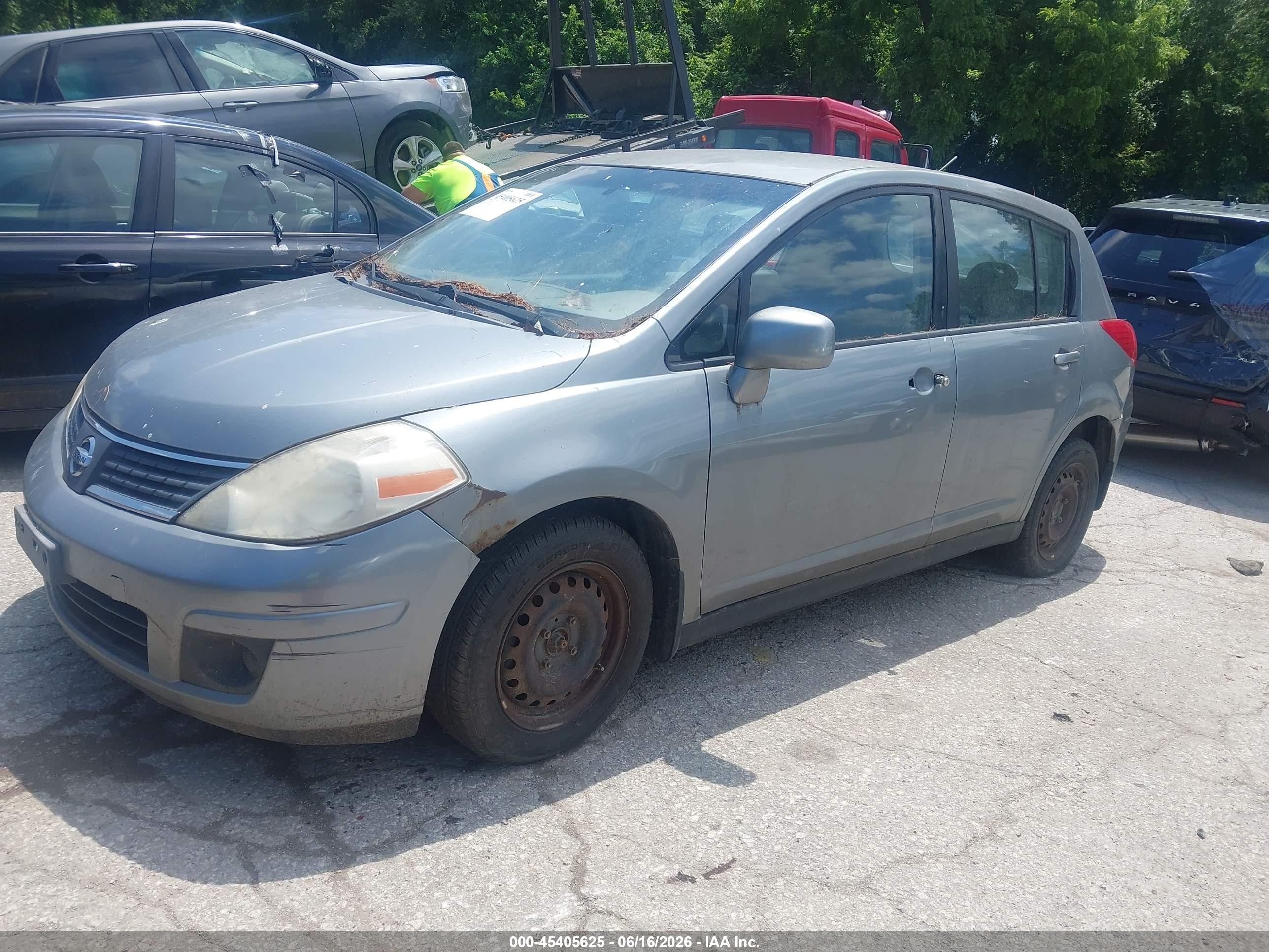 2007 Nissan Versa 1.8s Silver vin: 3N1BC13E97L383272