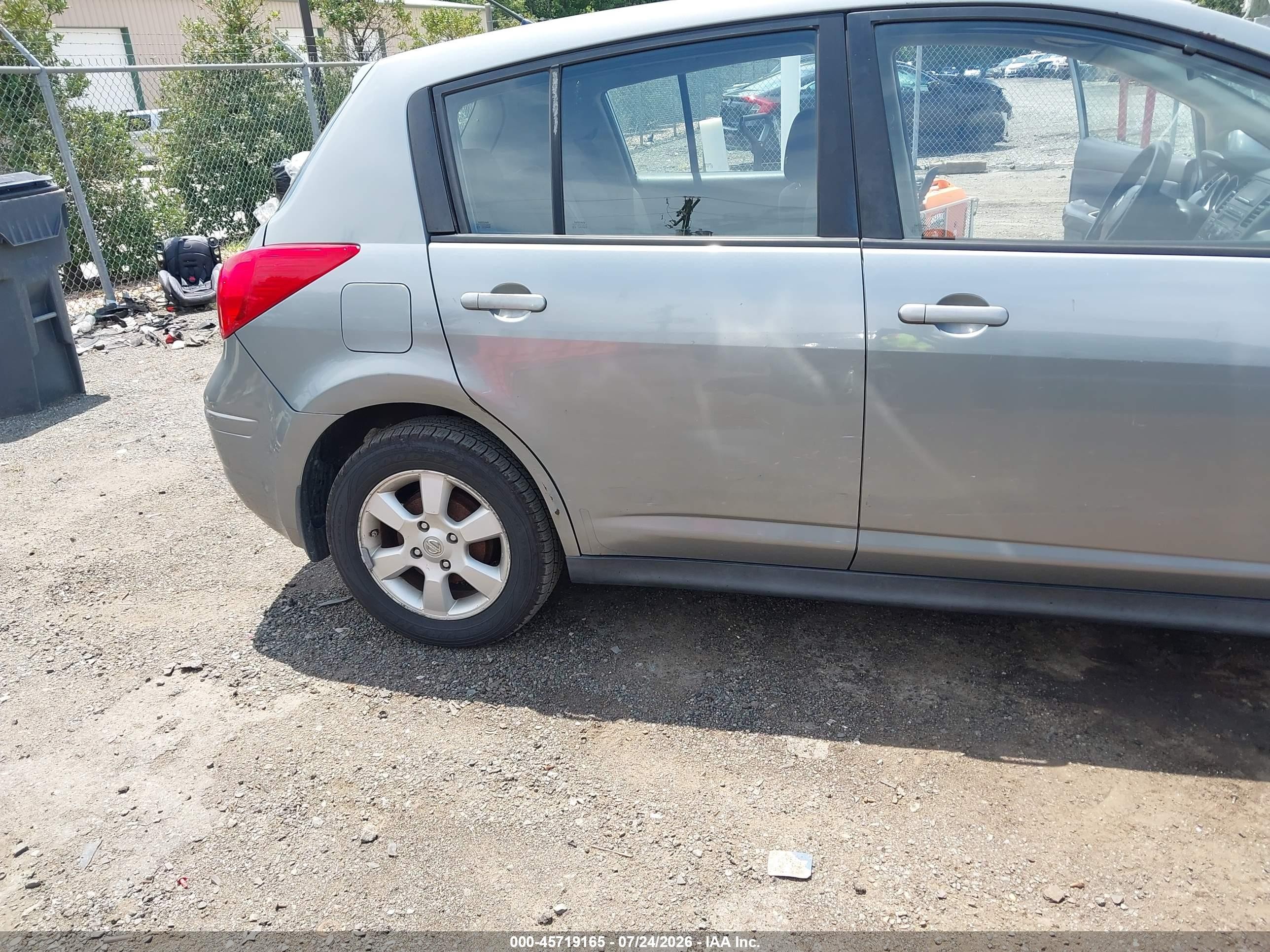 2007 Nissan Versa 1.8sl Gray vin: 3N1BC13E97L414553