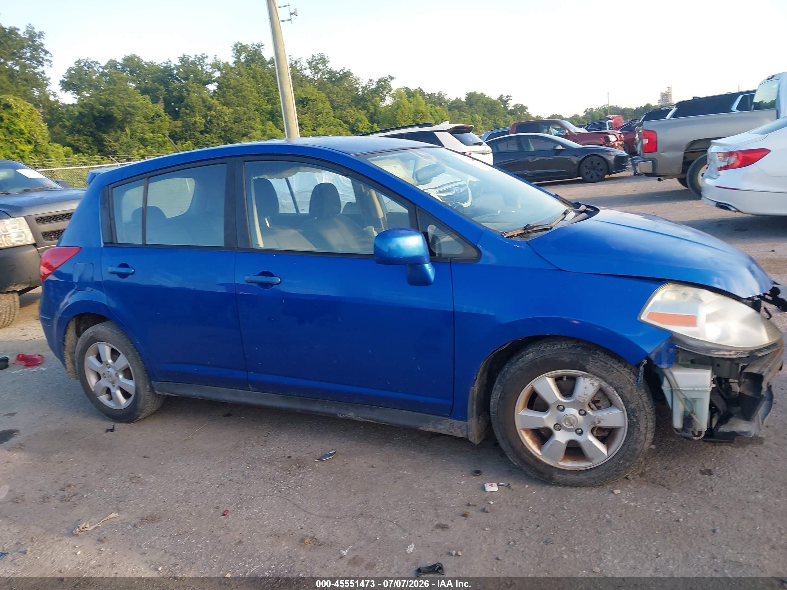 2008 Nissan Versa 1.8 Sl Blue vin: 3N1BC13E98L372189