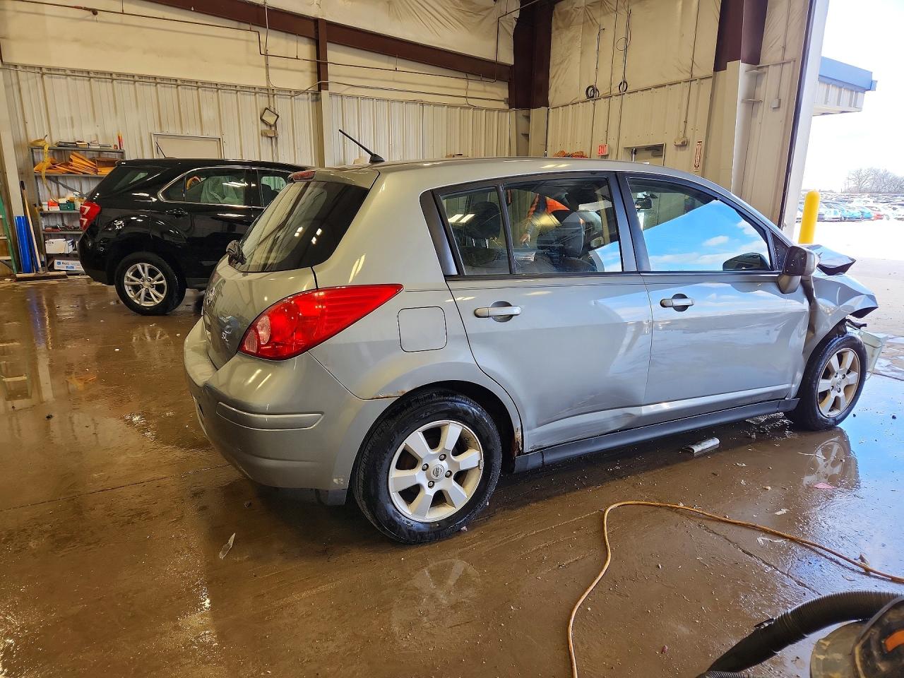 2008 Nissan Versa 1.8 S Gray vin: 3N1BC13E98L399182