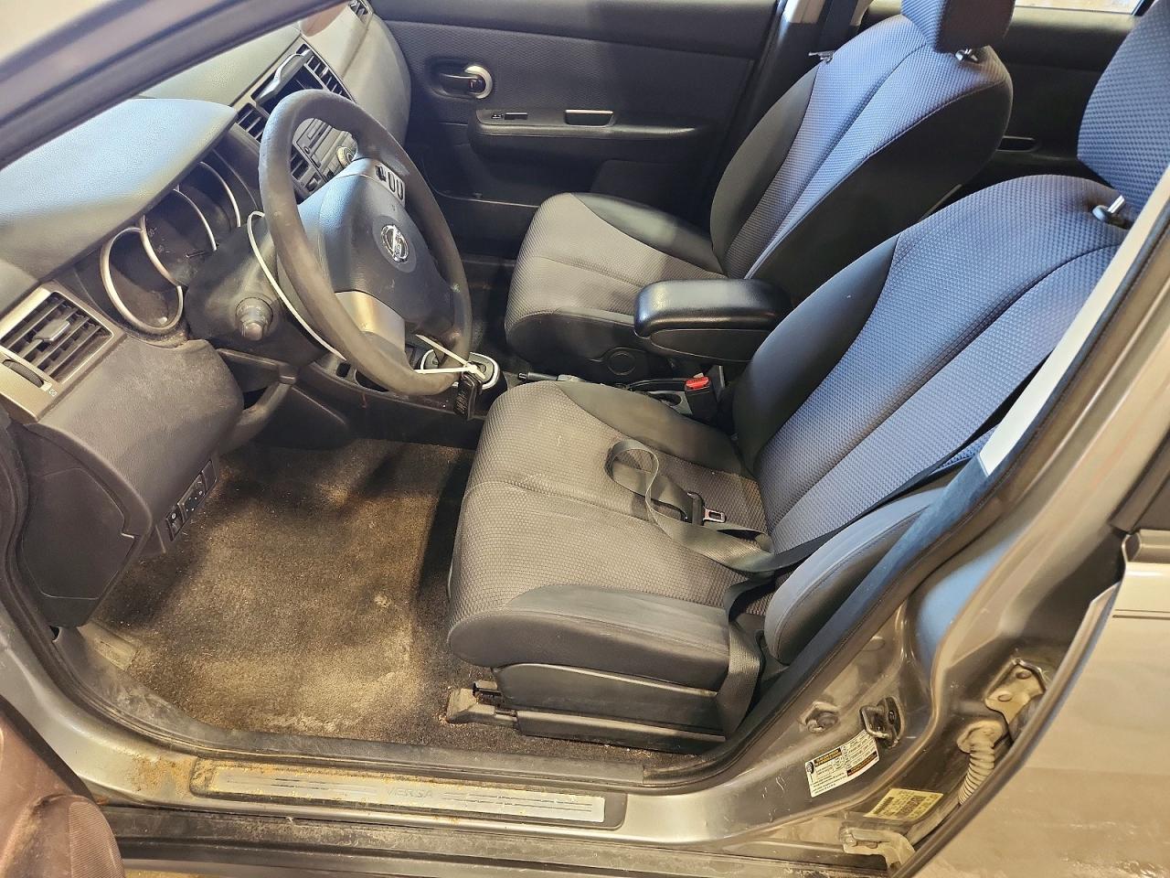 2008 Nissan Versa 1.8 S Gray vin: 3N1BC13E98L399182