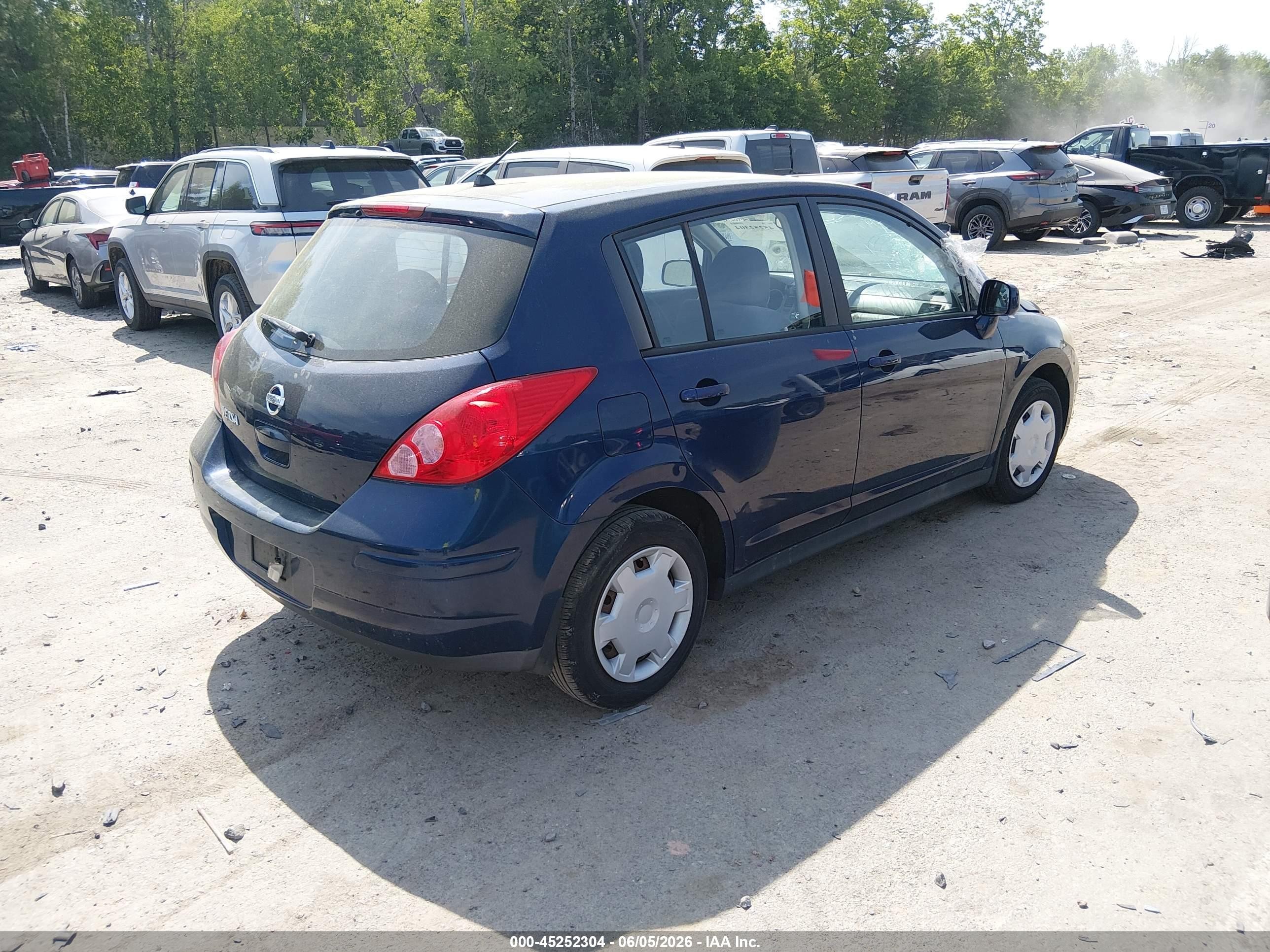2008 Nissan Versa 1.8s Blue vin: 3N1BC13E98L411153